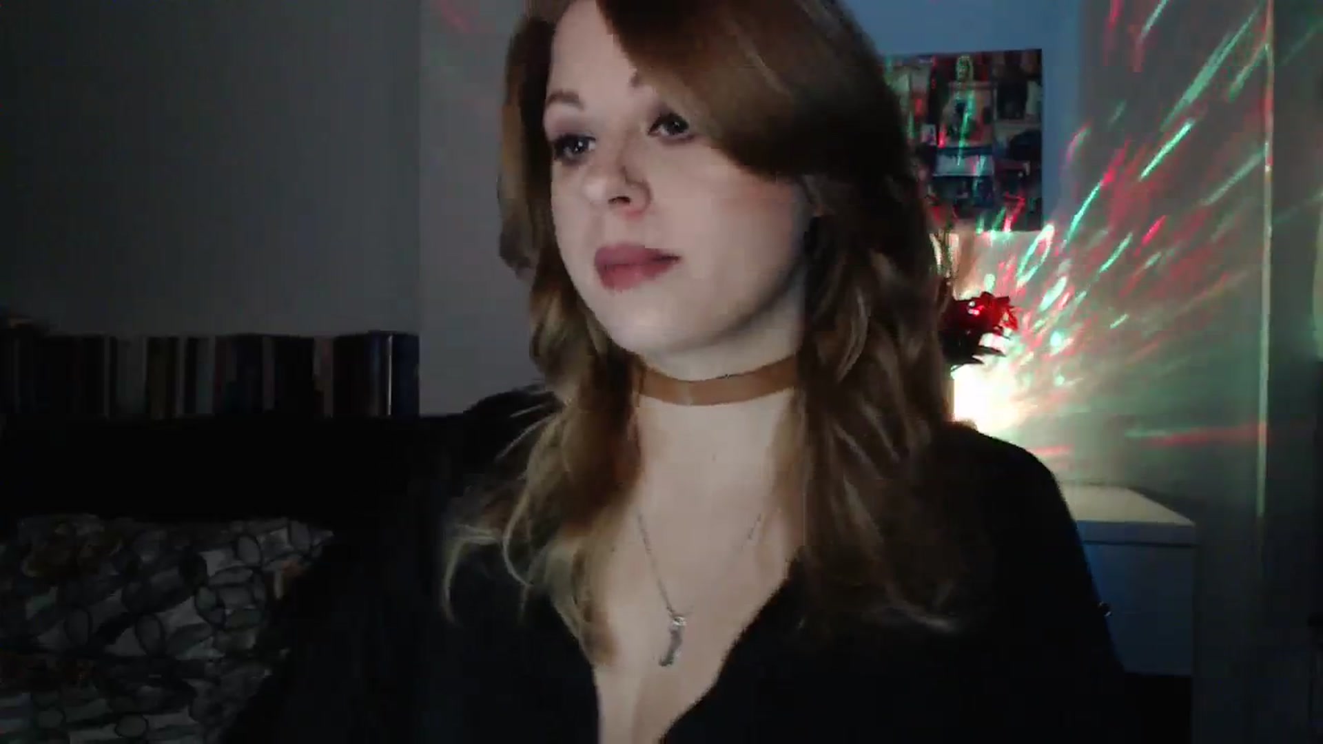Gallery image thumbnail from Miss_Xmas's myfreecams stream on, 12/25/2023, 24:13 image 2 of 20