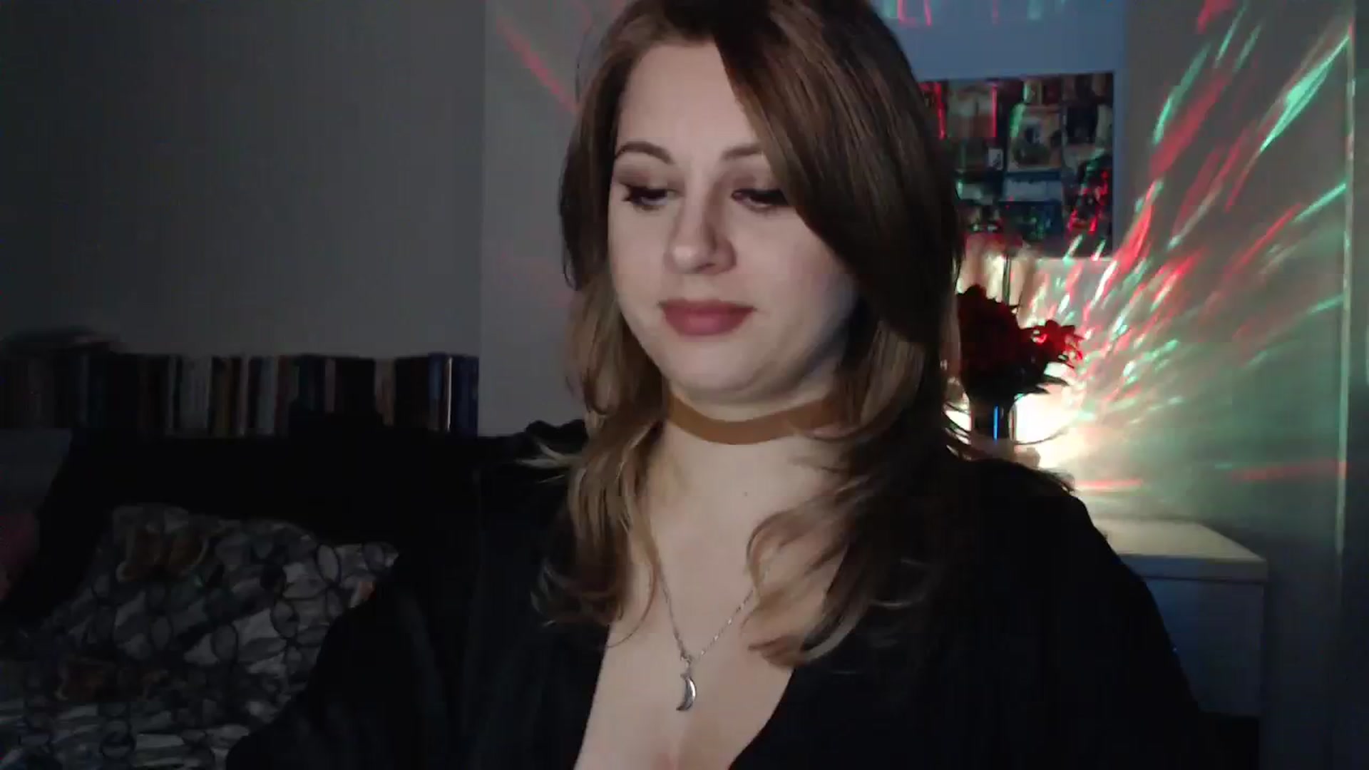 Gallery image thumbnail from Miss_Xmas's myfreecams stream on, 12/27/2023, 01:26 image 1 of 20