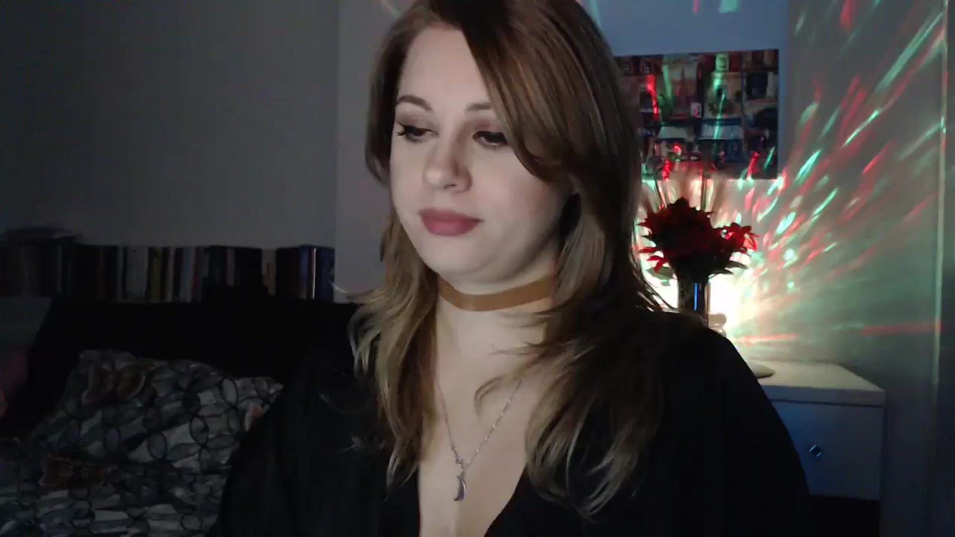 Gallery image thumbnail from Miss_Xmas's myfreecams stream on, 12/27/2023, 01:26 image 8 of 20