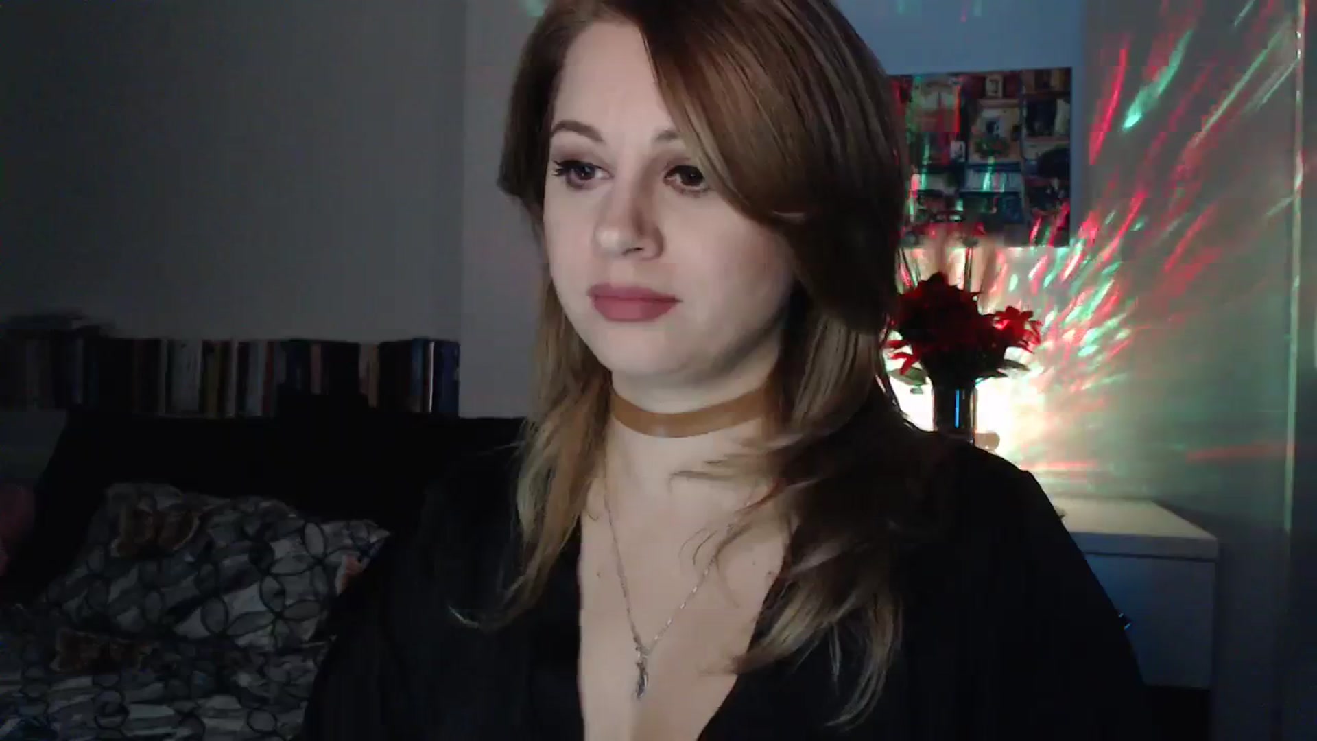 Gallery image thumbnail from Miss_Xmas's myfreecams stream on, 12/27/2023, 01:26 image 19 of 20