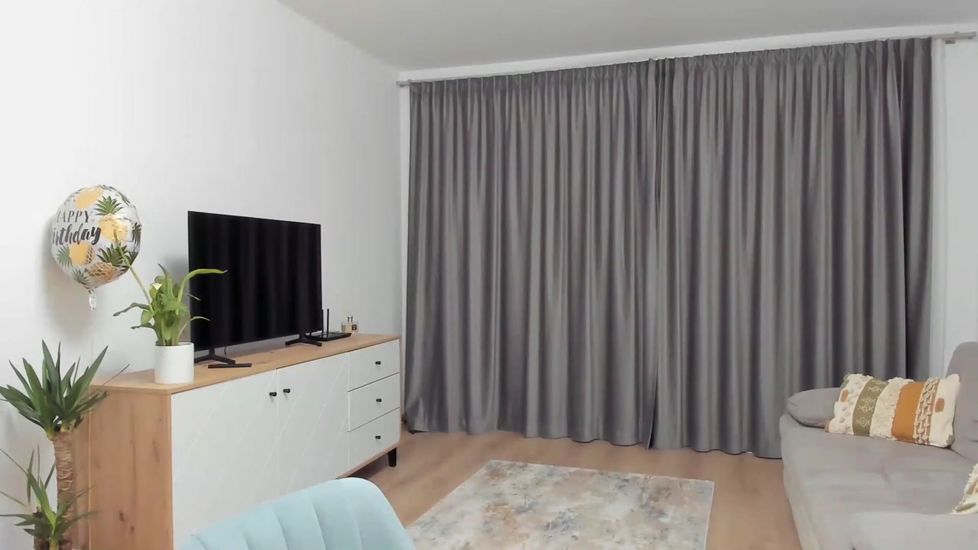 Gallery image thumbnail from Miss__A's myfreecams stream on, 03/27/2023, 05:01 image 9 of 20