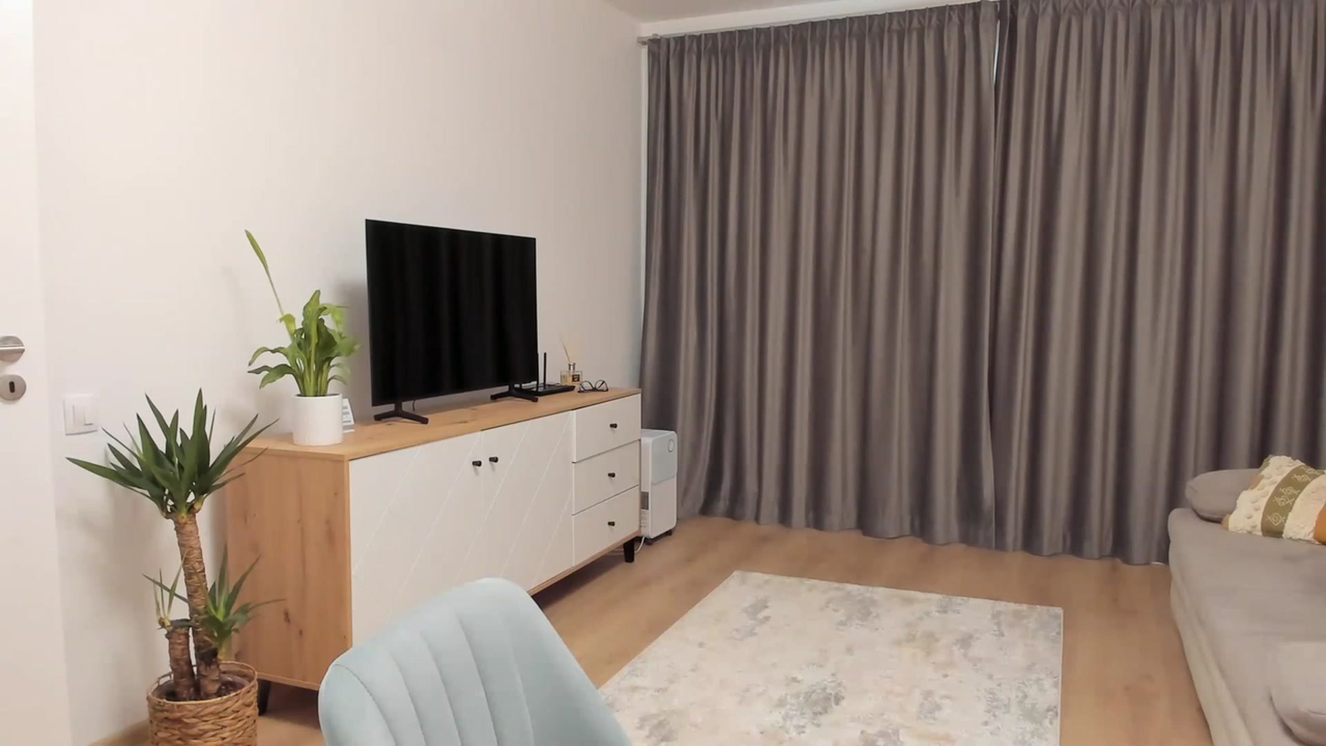 Gallery image thumbnail from Miss__A's myfreecams stream on, 04/03/2023, 07:41 image 9 of 20