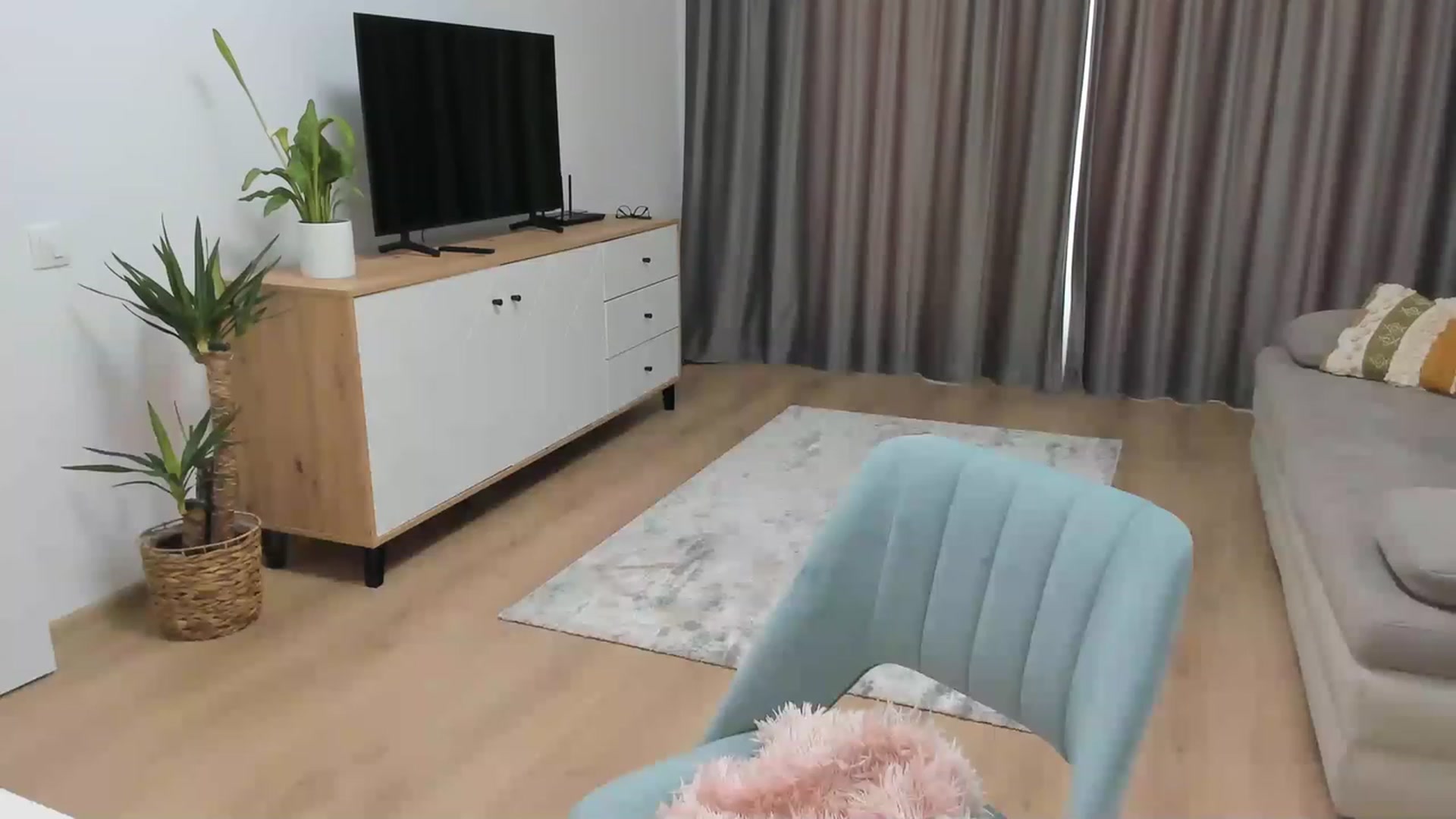 Gallery image thumbnail from Miss__A's myfreecams stream on, 04/08/2023, 09:35 image 8 of 20