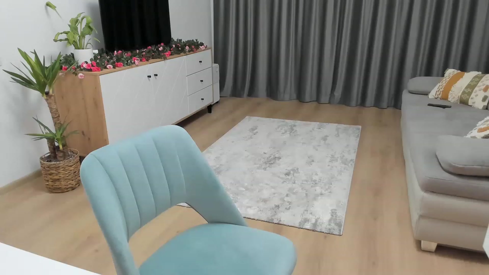 Gallery image thumbnail from Miss__A's myfreecams stream on, 05/15/2023, 24:03 image 1 of 20