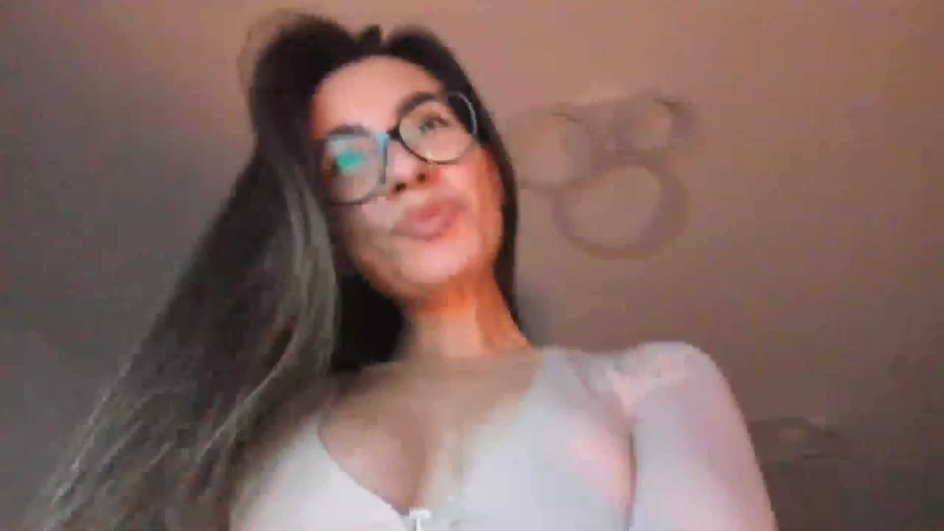 Gallery image thumbnail from Miss__A's myfreecams stream on, 05/27/2023, 23:59 image 13 of 20