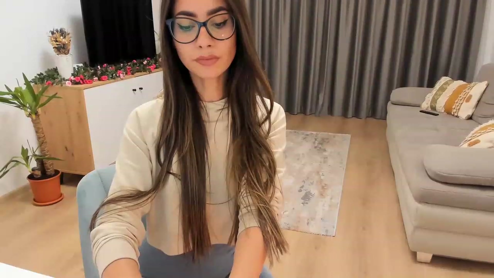 Gallery image thumbnail from Miss__A's myfreecams stream on, 06/06/2023, 22:22 image 14 of 20