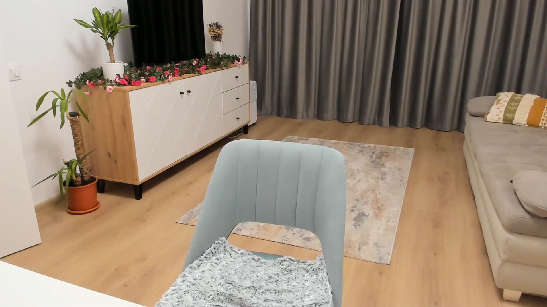 Gallery image thumbnail from Miss__A's myfreecams stream on, 06/30/2023, 24:49 image 19 of 20