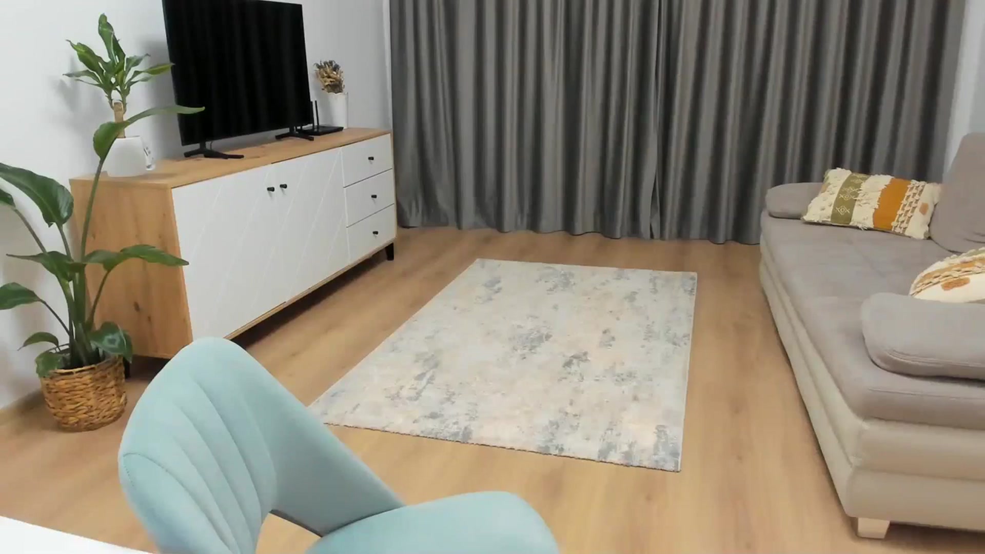 Gallery image thumbnail from Miss__A's myfreecams stream on, 09/18/2023, 03:42 image 9 of 20
