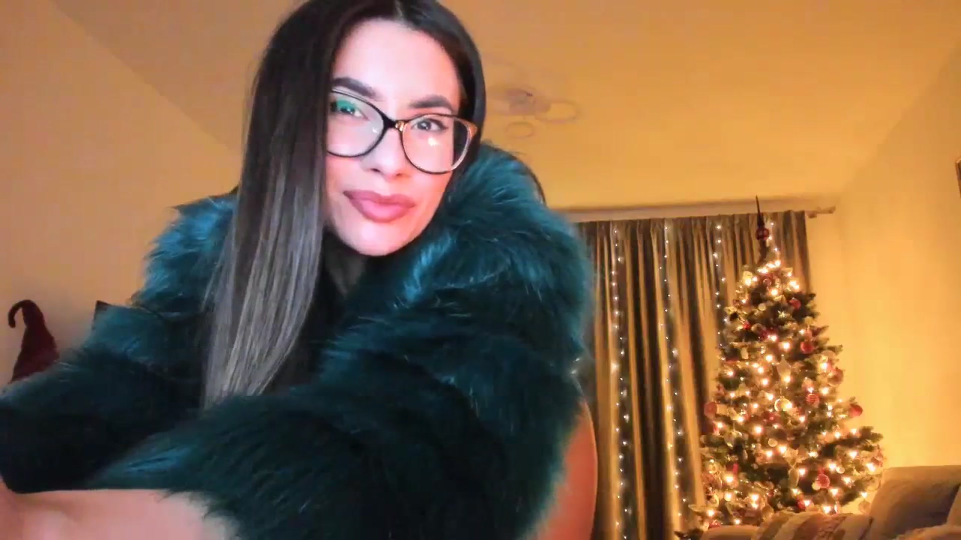 Gallery image thumbnail from Miss__A's myfreecams stream on, 12/25/2023, 02:50 image 11 of 20