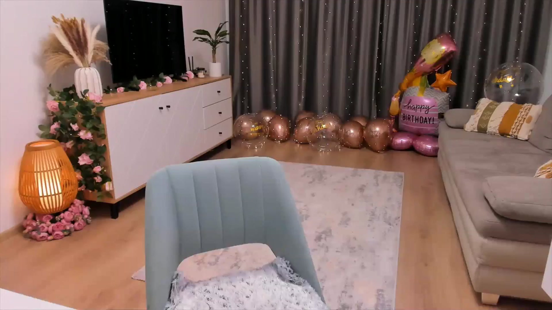 Gallery image thumbnail from Miss__A's myfreecams stream on, 03/16/2024, 03:15 image 16 of 20