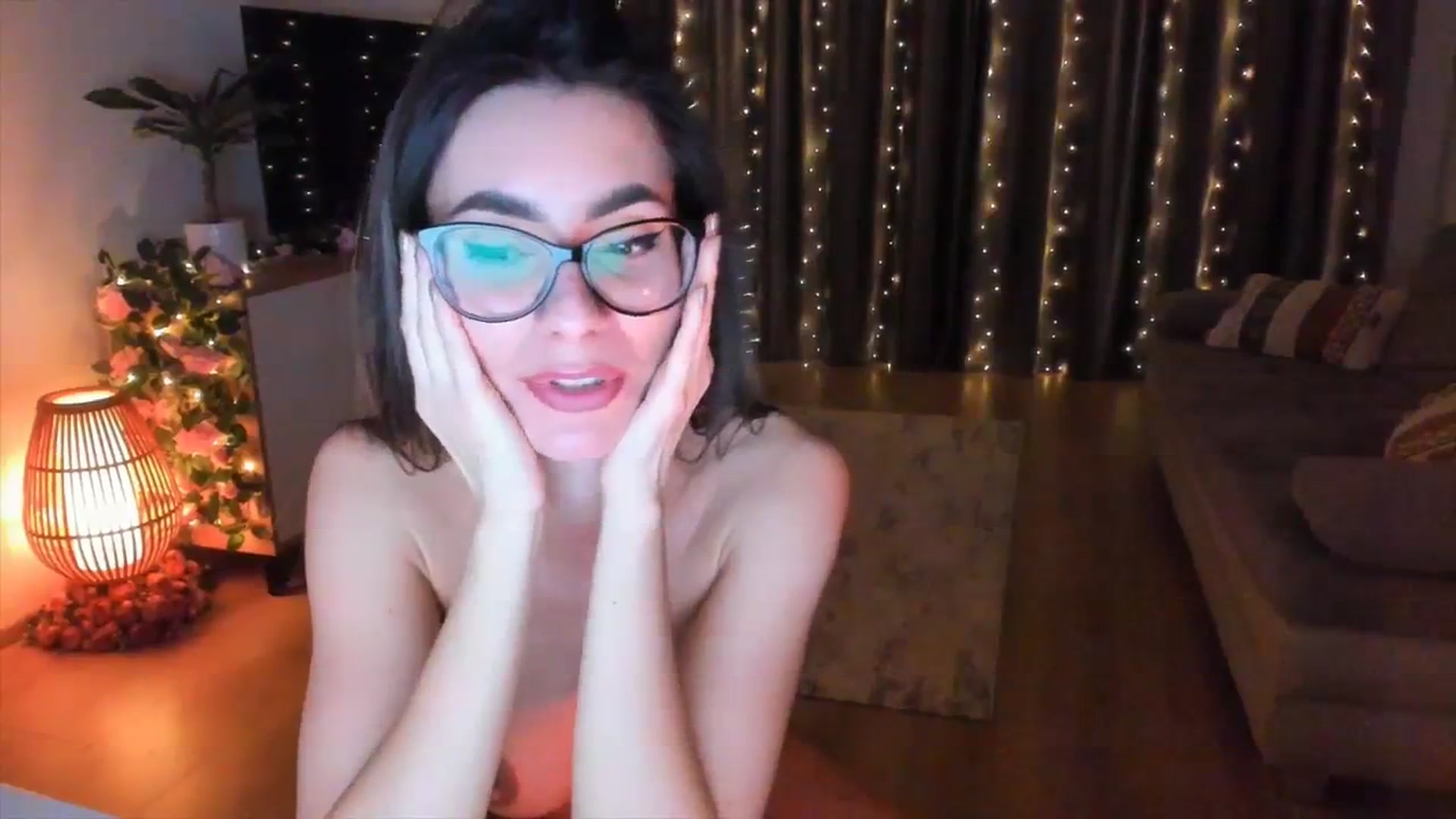 Gallery image thumbnail from Miss__A's myfreecams stream on, 04/13/2024, 03:25 image 7 of 20