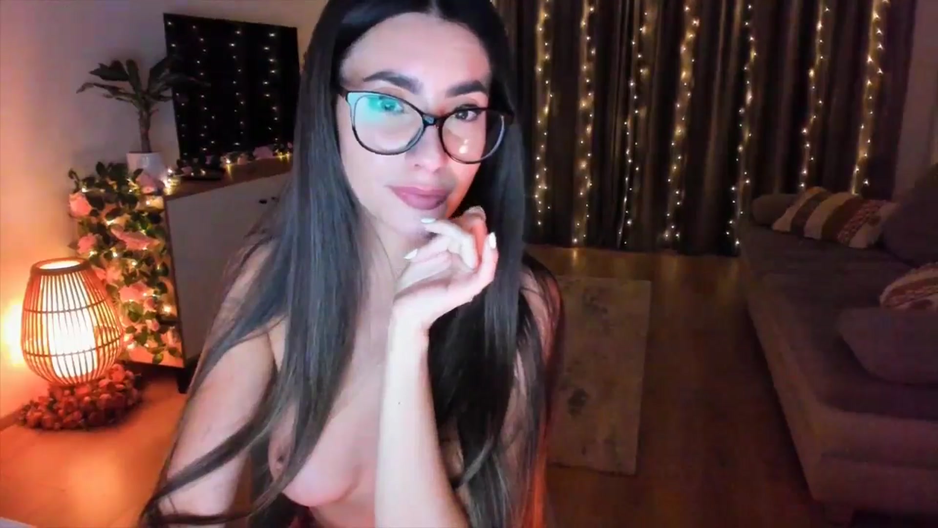 Gallery image thumbnail from Miss__A's myfreecams stream on, 04/28/2024, 03:01 image 2 of 20