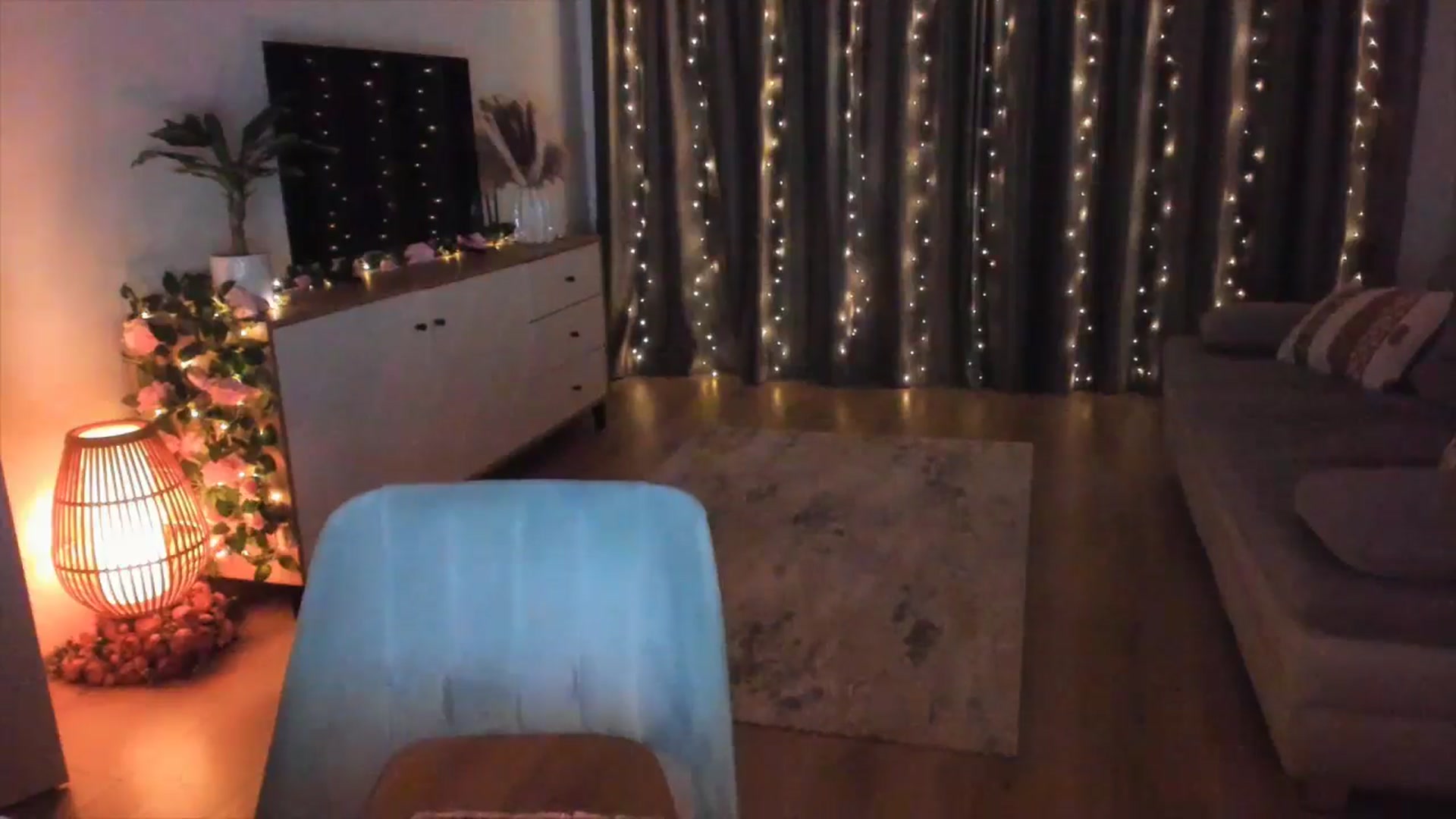 Gallery image thumbnail from Miss__A's myfreecams stream on, 04/29/2024, 03:09 image 2 of 20