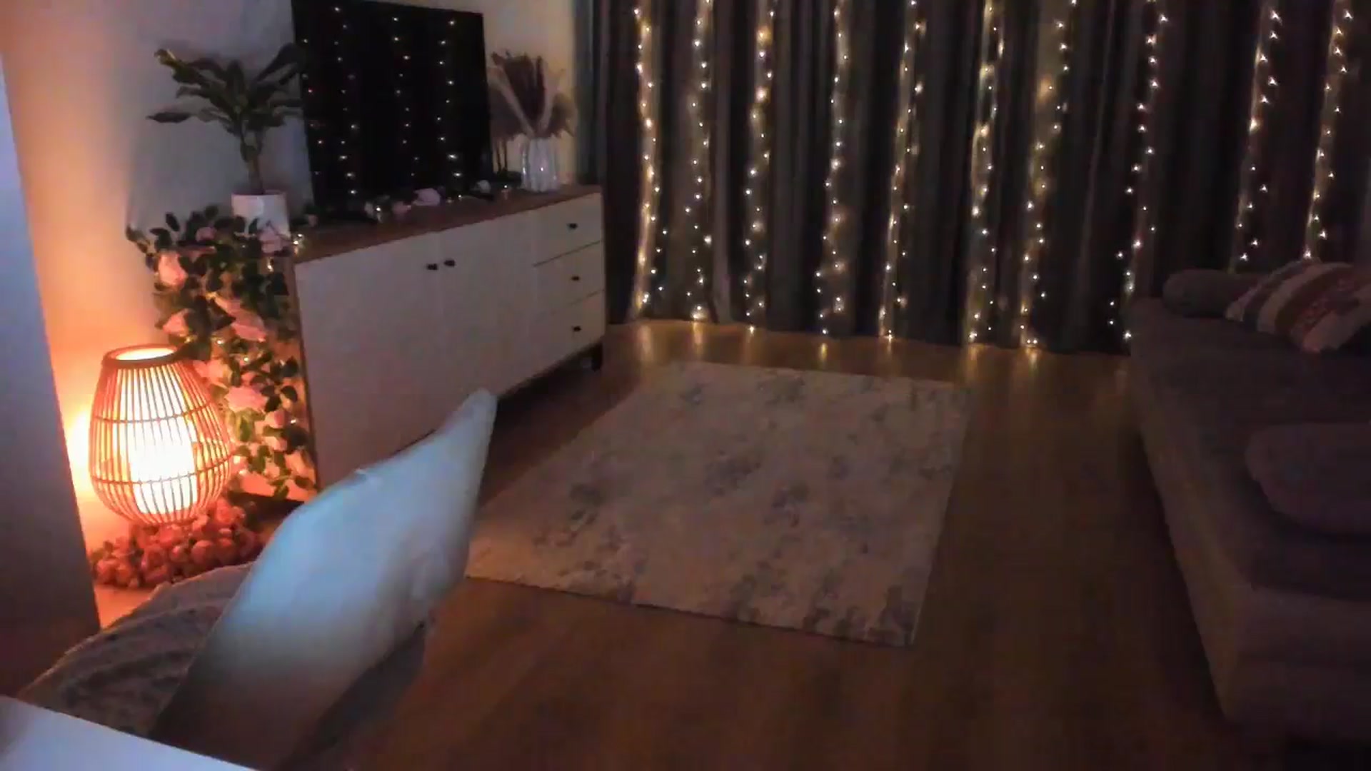Gallery image thumbnail from Miss__A's myfreecams stream on, 07/07/2024, 03:15 image 11 of 20