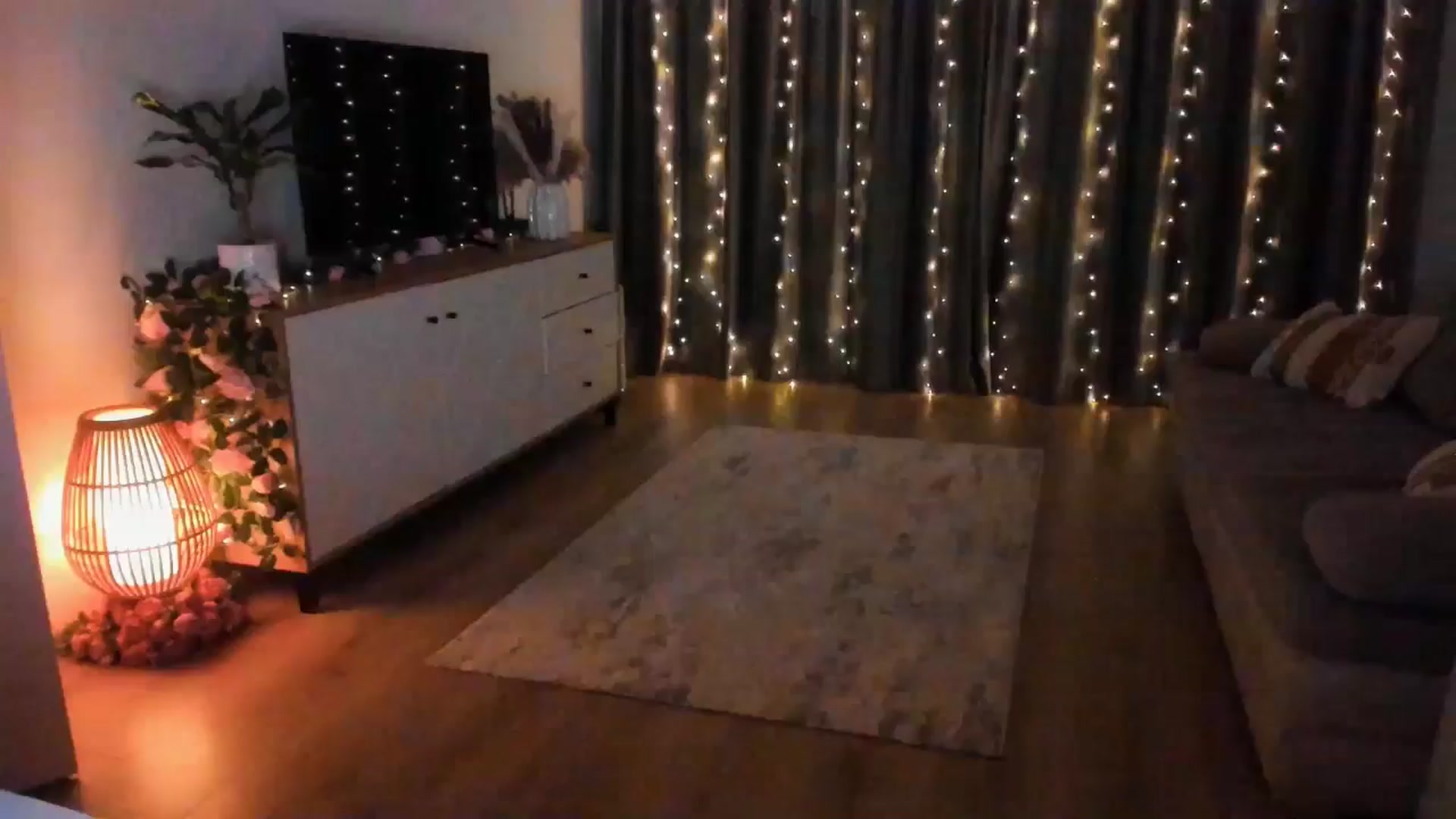 Gallery image thumbnail from Miss__A's myfreecams stream on, 07/15/2024, 02:55 image 15 of 20