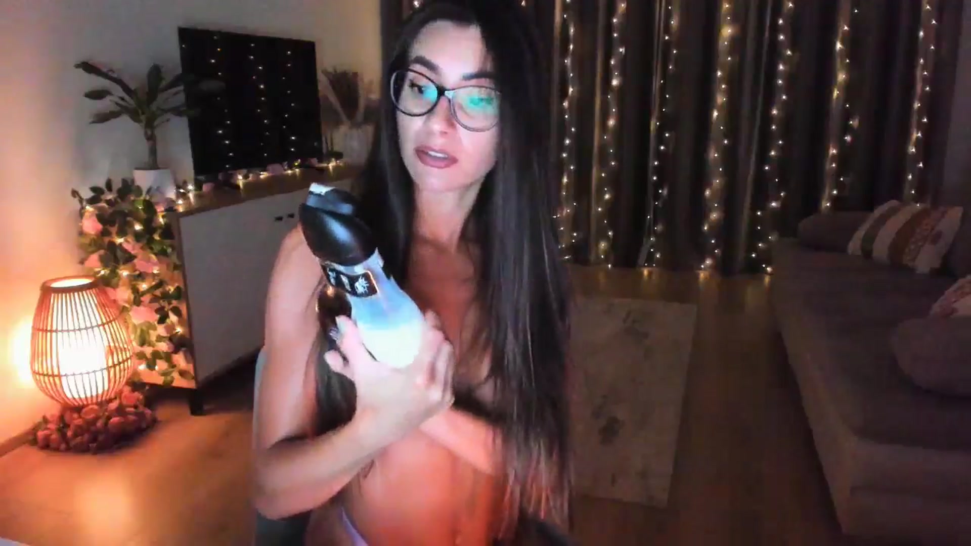 Gallery image thumbnail from Miss__A's myfreecams stream on, 08/12/2024, 02:46 image 11 of 20