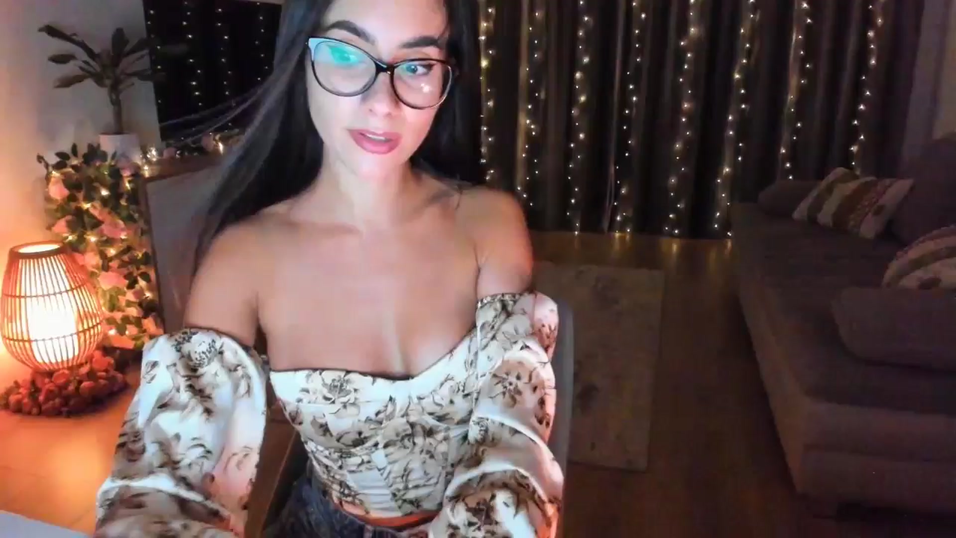 Gallery image thumbnail from Miss__A's myfreecams stream on, 08/17/2024, 02:54 image 2 of 20