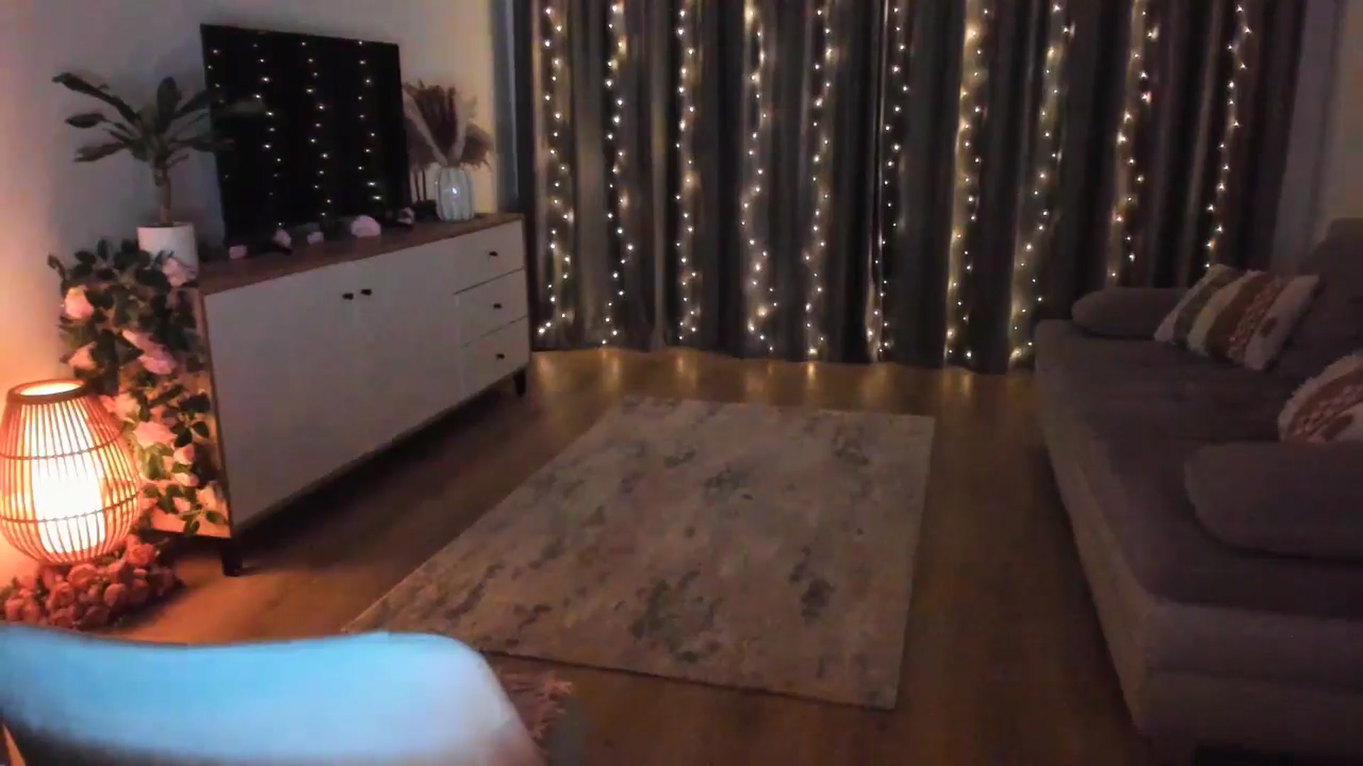 Gallery image thumbnail from Miss__A's myfreecams stream on, 08/18/2024, 02:41 image 12 of 20