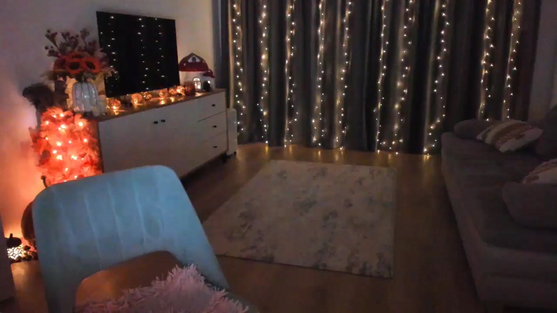 Gallery image thumbnail from Miss__A's myfreecams stream on, 11/04/2024, 03:03 image 14 of 20