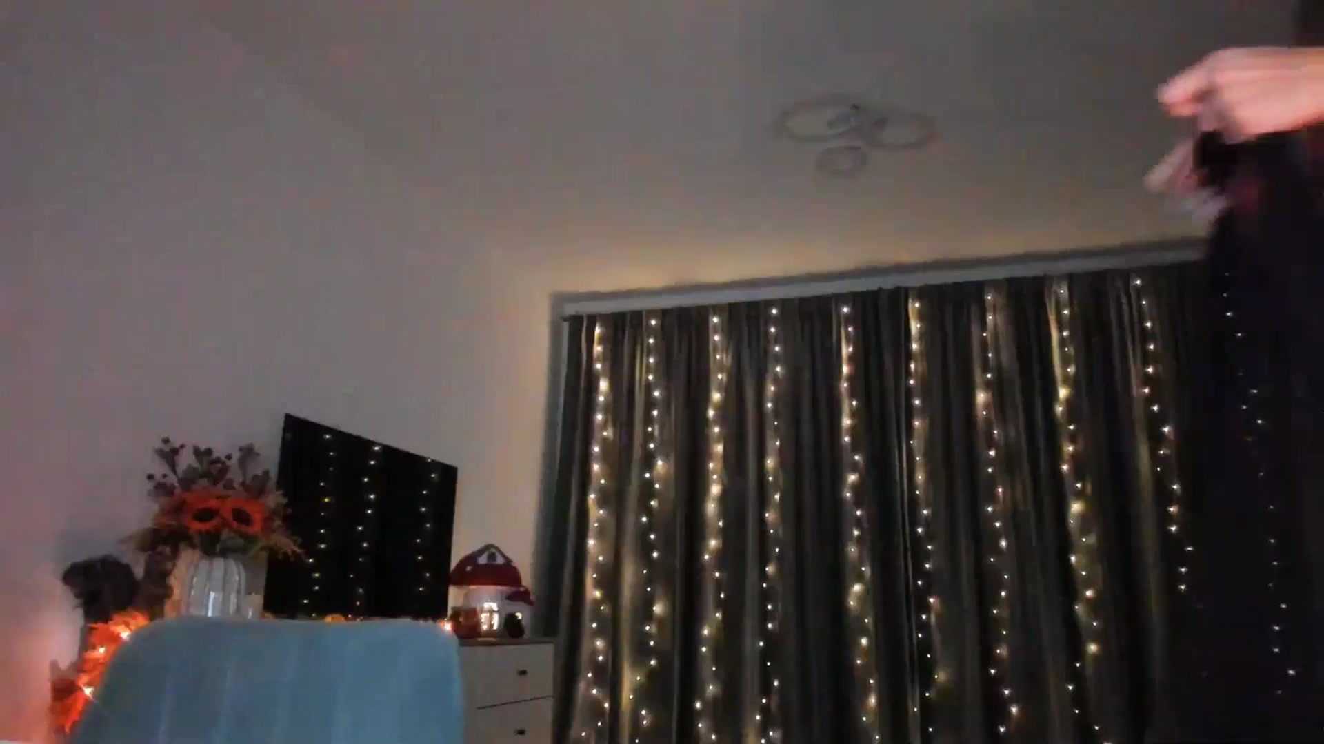 Gallery image thumbnail from Miss__A's myfreecams stream on, 11/23/2024, 04:16 image 3 of 20