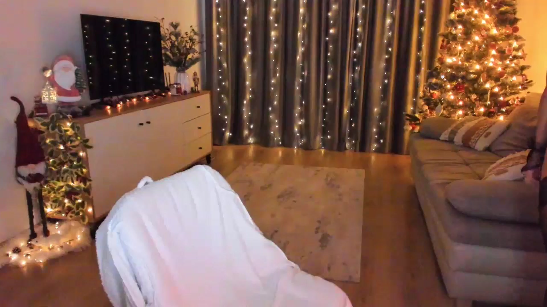 Gallery image thumbnail from Miss__A's myfreecams stream on, 01/20/2025, 03:56 image 13 of 20