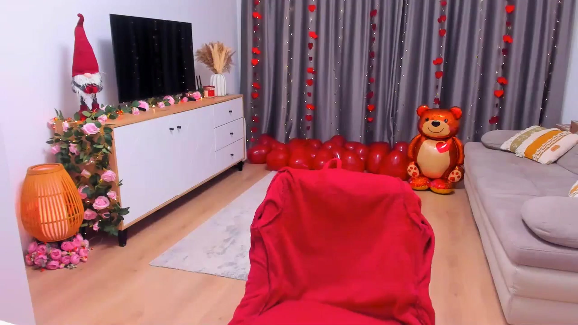 Gallery image thumbnail from Miss__A's myfreecams stream on, 02/17/2025, 02:45 image 16 of 20