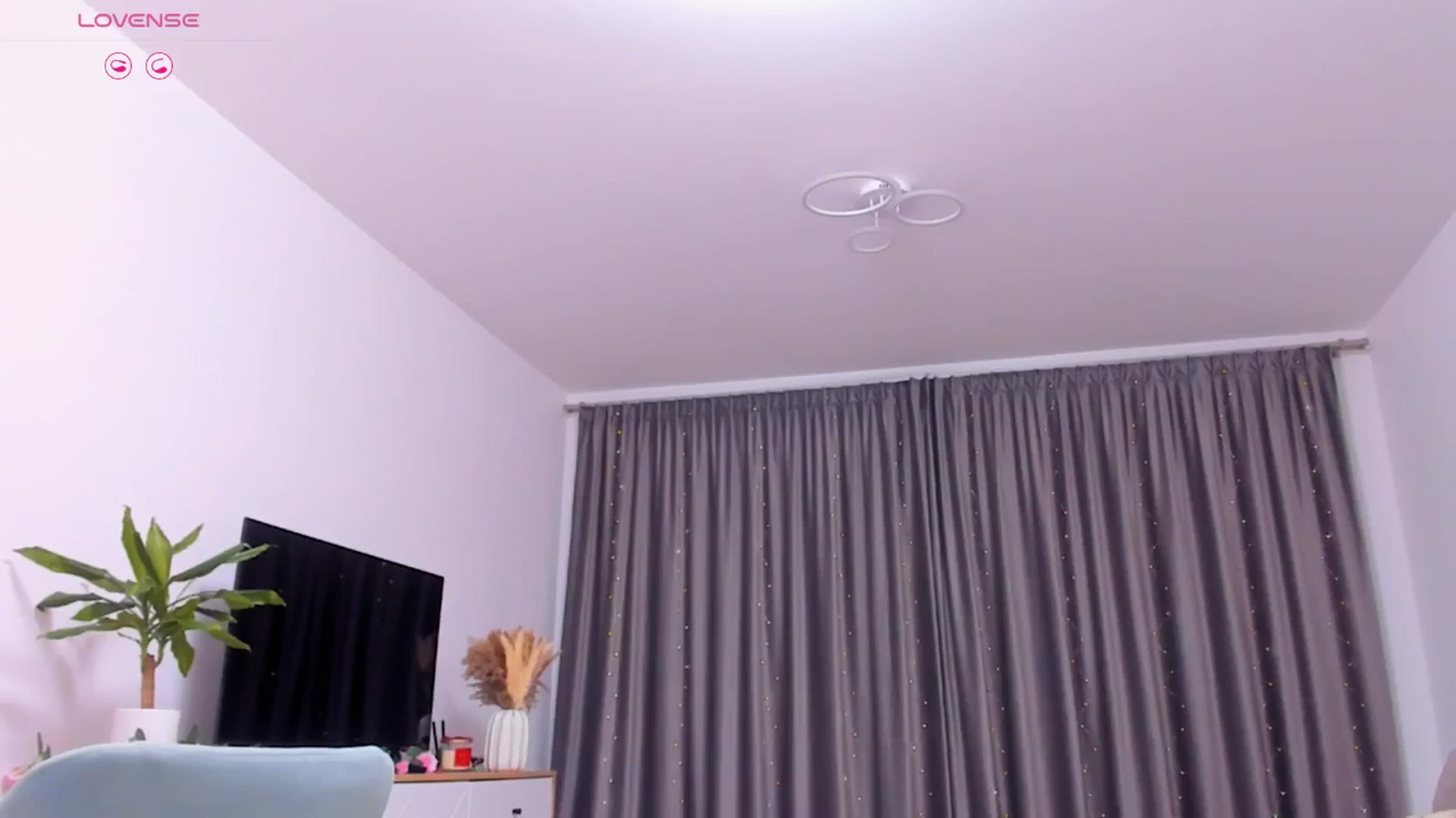 Gallery image thumbnail from Miss__A's myfreecams stream on, 04/12/2025, 24:01 image 15 of 20