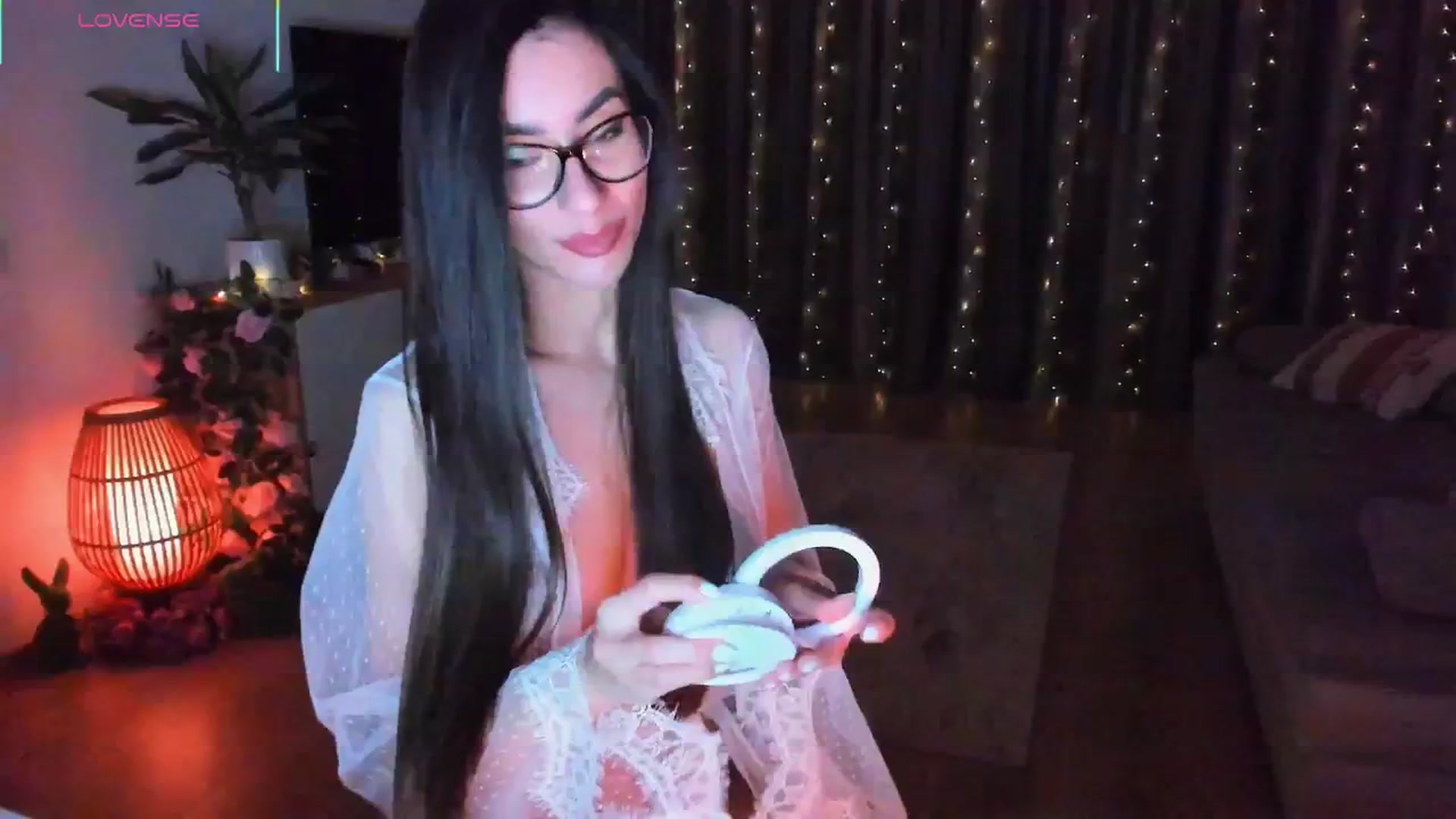 Gallery image thumbnail from Miss__A's myfreecams stream on, 04/21/2025, 02:20 image 19 of 20