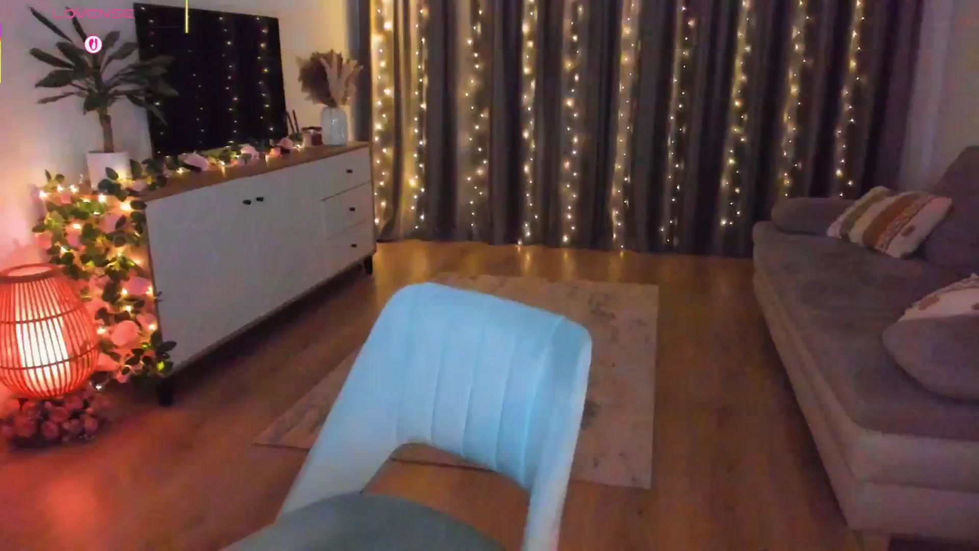Gallery image thumbnail from Miss__A's myfreecams stream on, 06/28/2025, 03:06 image 13 of 20