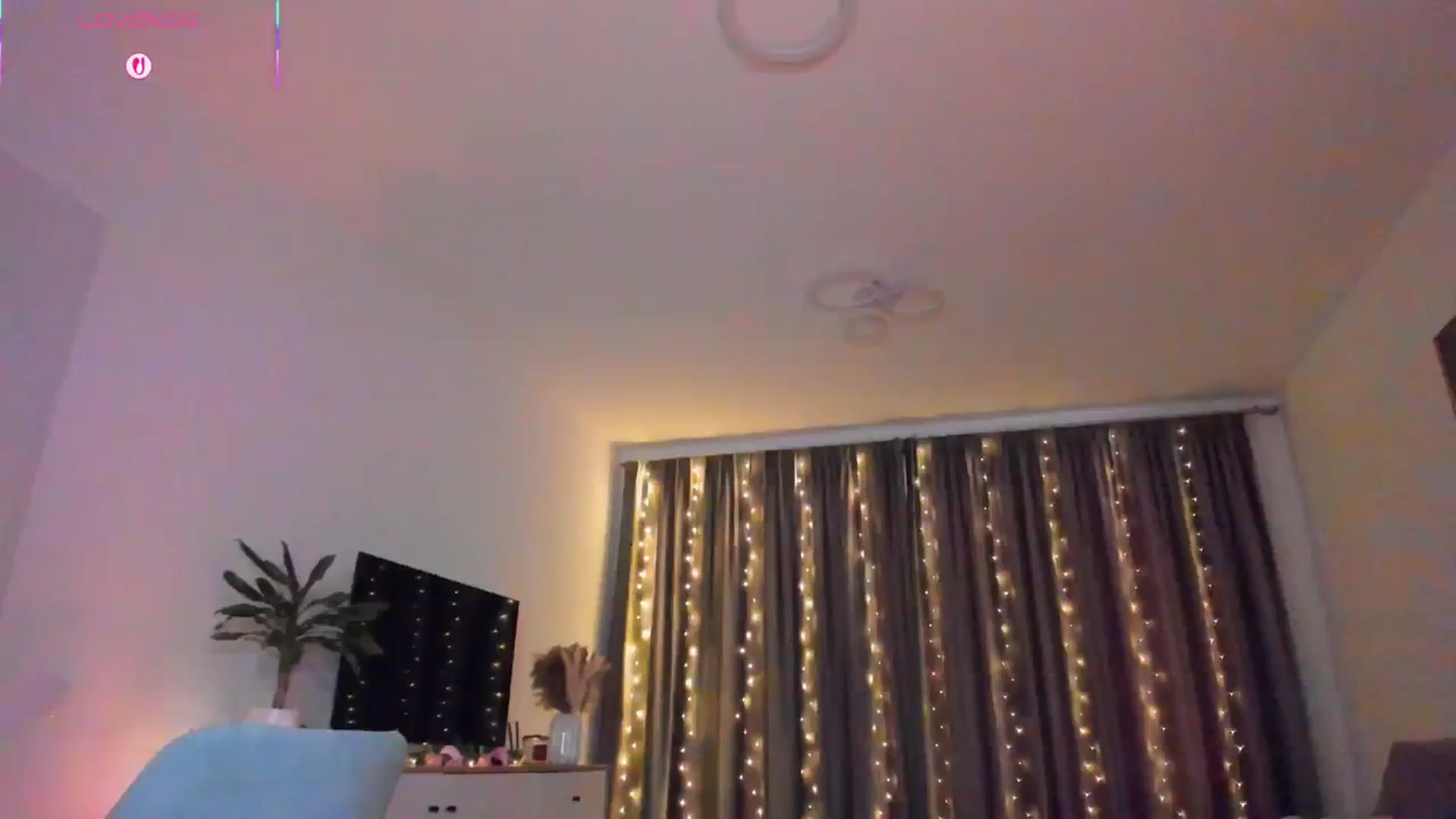 Gallery image thumbnail from Miss__A's myfreecams stream on, 06/29/2025, 04:10 image 10 of 20
