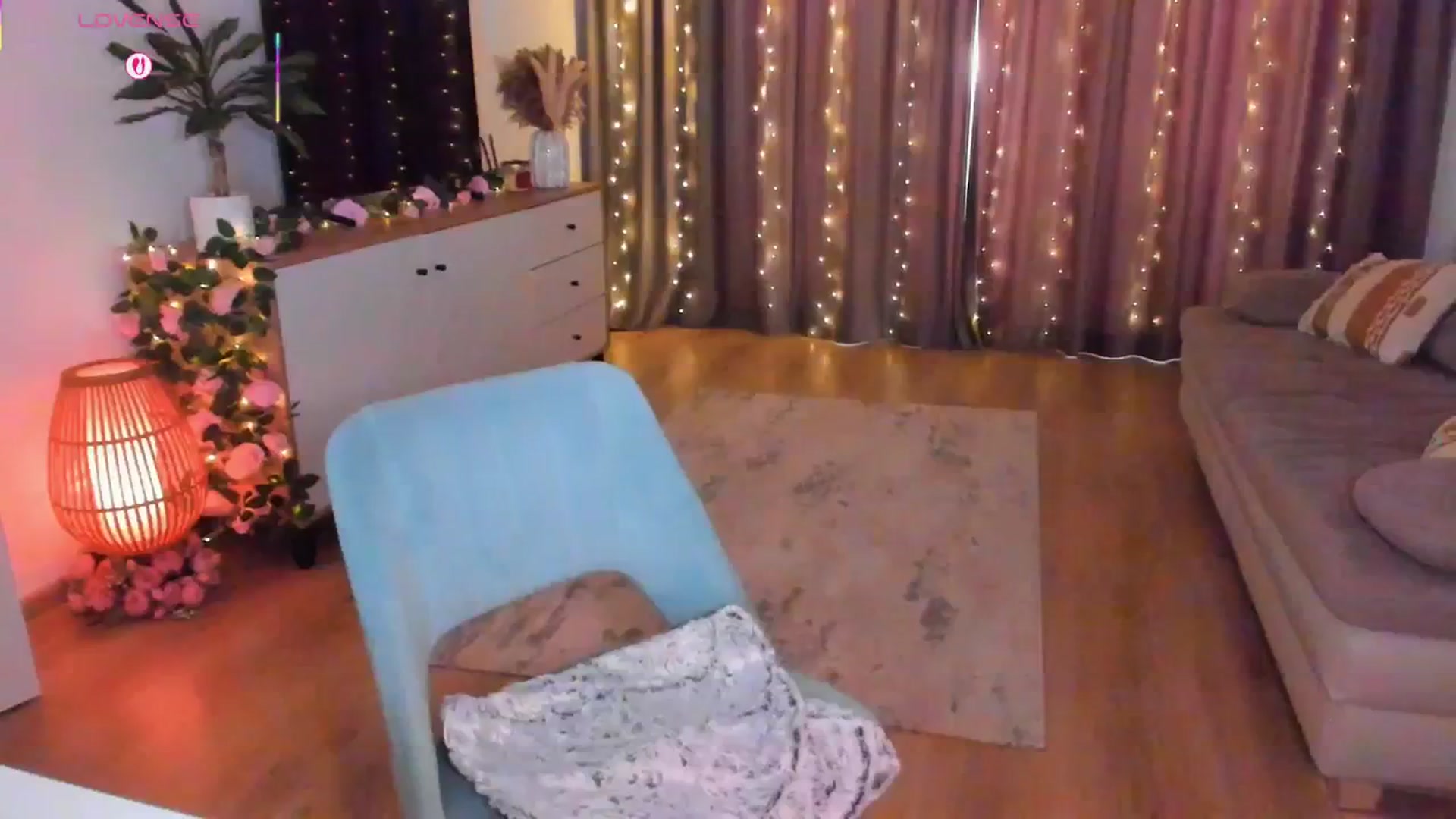 Gallery image thumbnail from Miss__A's myfreecams stream on, 07/03/2025, 05:27 image 17 of 20