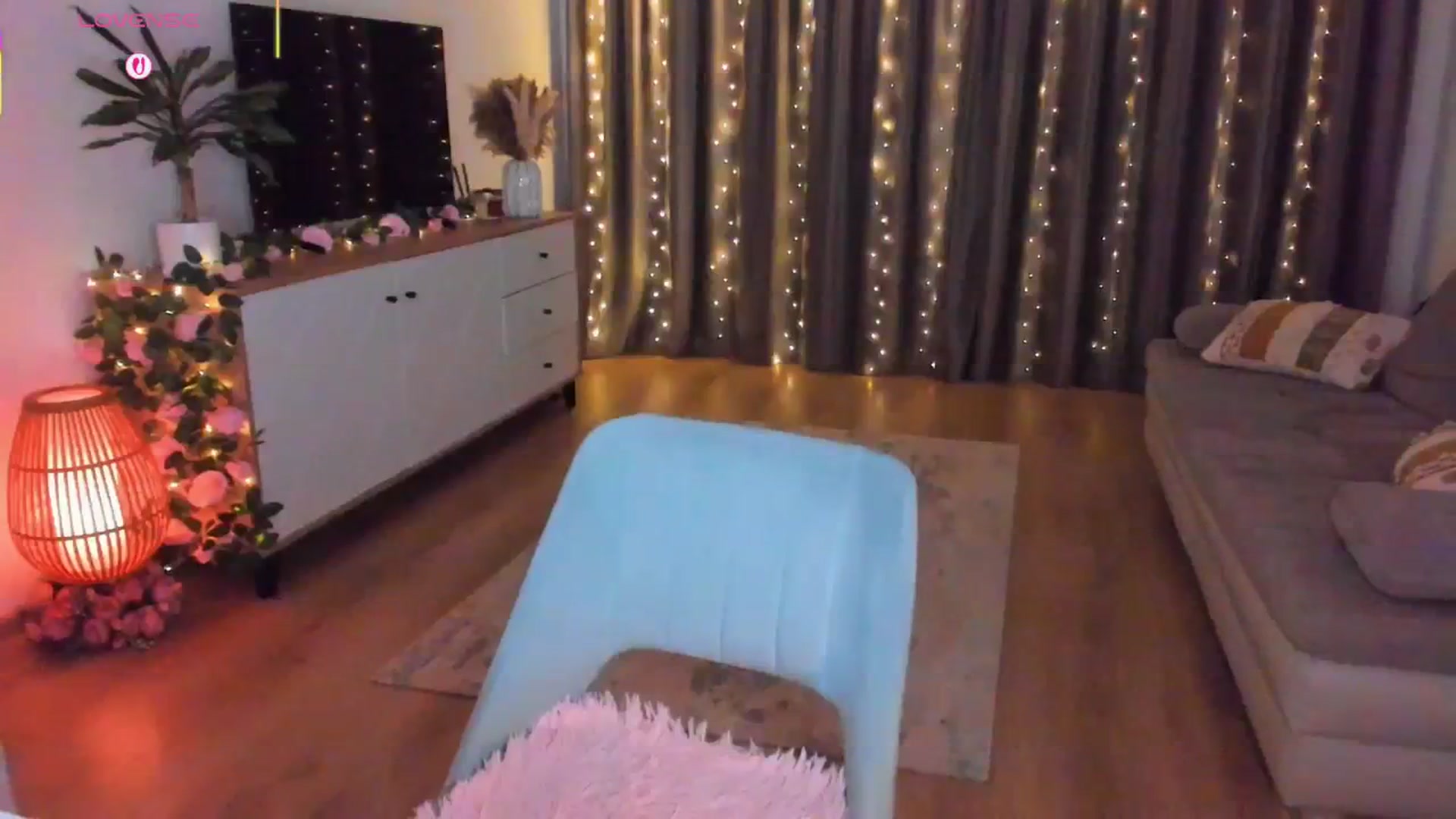 Gallery image thumbnail from Miss__A's myfreecams stream on, 07/06/2025, 01:46 image 13 of 20
