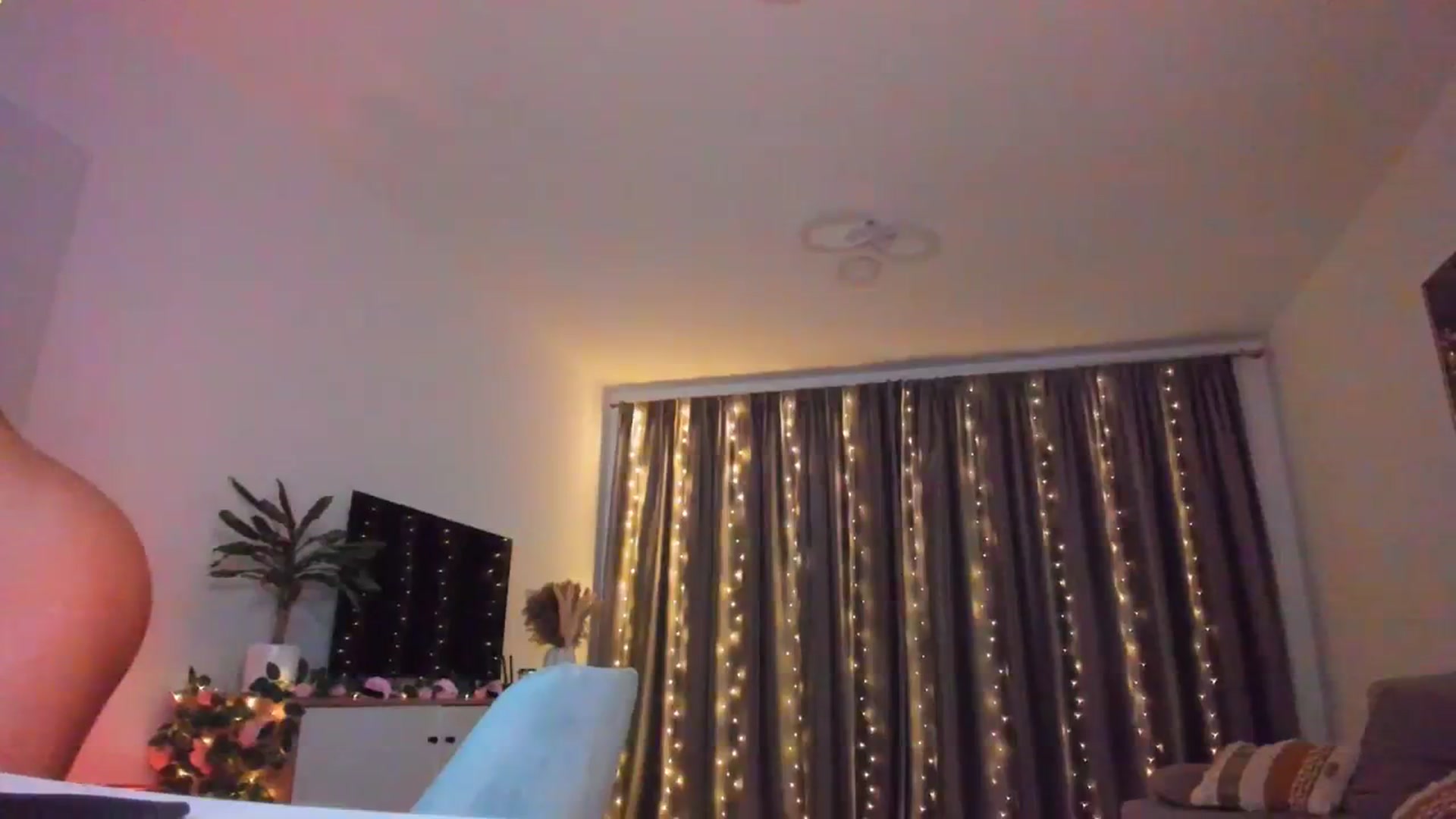 Gallery image thumbnail from Miss__A's myfreecams stream on, 07/07/2025, 01:10 image 18 of 20