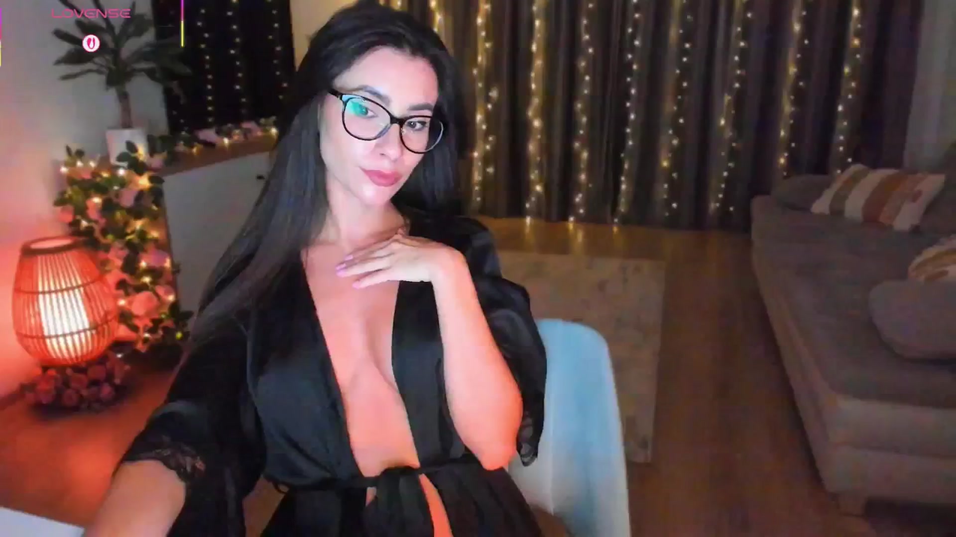 Gallery image thumbnail from Miss__A's myfreecams stream on, 08/04/2025, 24:31 image 4 of 20