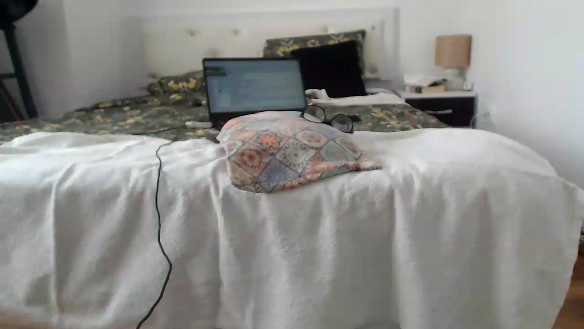 Gallery image thumbnail from Miss__Alice's myfreecams stream on, 08/26/2026, 10:47 image 5 of 20