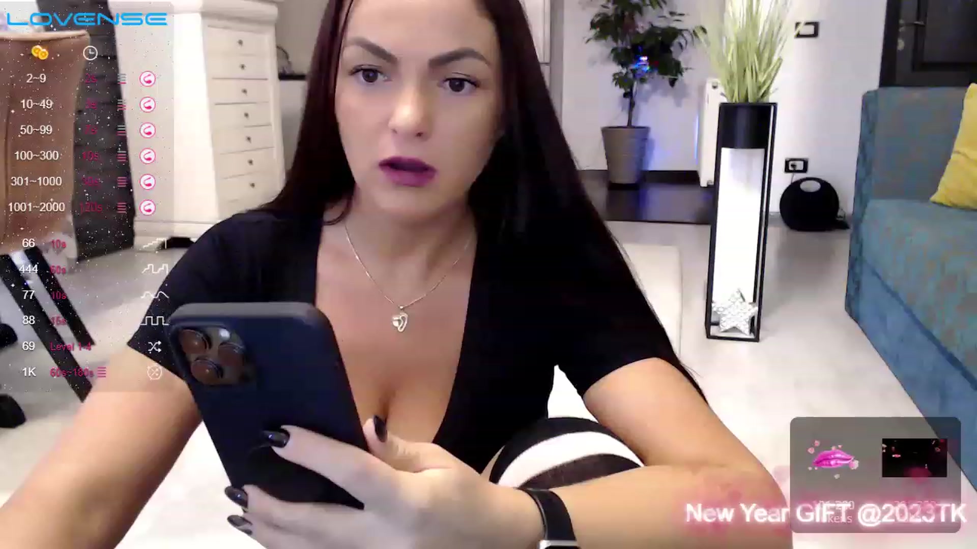 Gallery image thumbnail from Miss__Busty's myfreecams stream on, 01/20/2023, 11:36 image 10 of 20