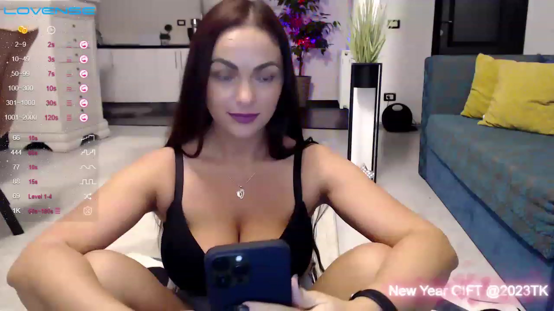 Gallery image thumbnail from Miss__Busty's myfreecams stream on, 01/22/2023, 17:15 image 10 of 20