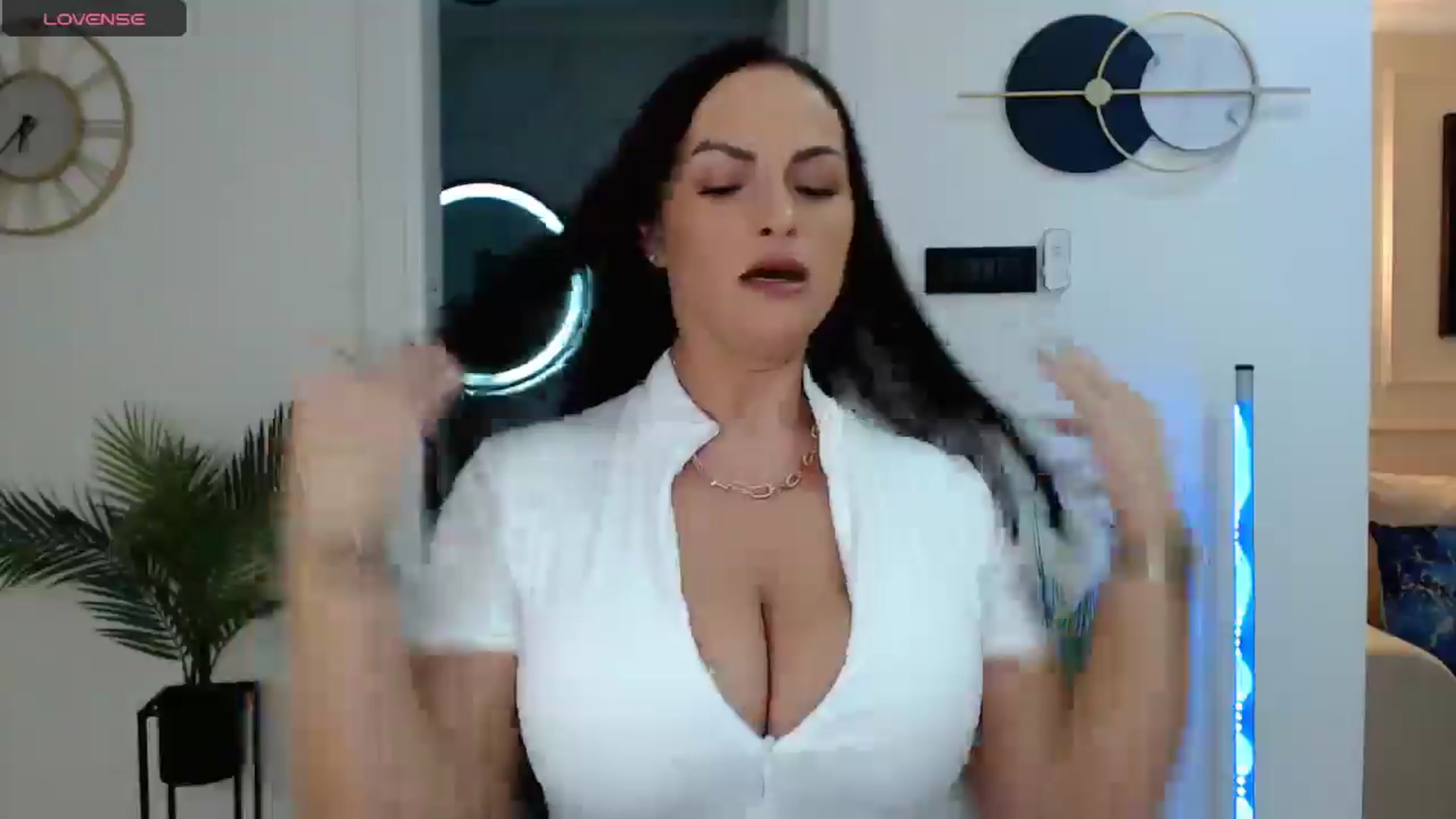 Gallery image thumbnail from Miss__Busty's myfreecams stream on, 04/08/2025, 10:21 image 7 of 20