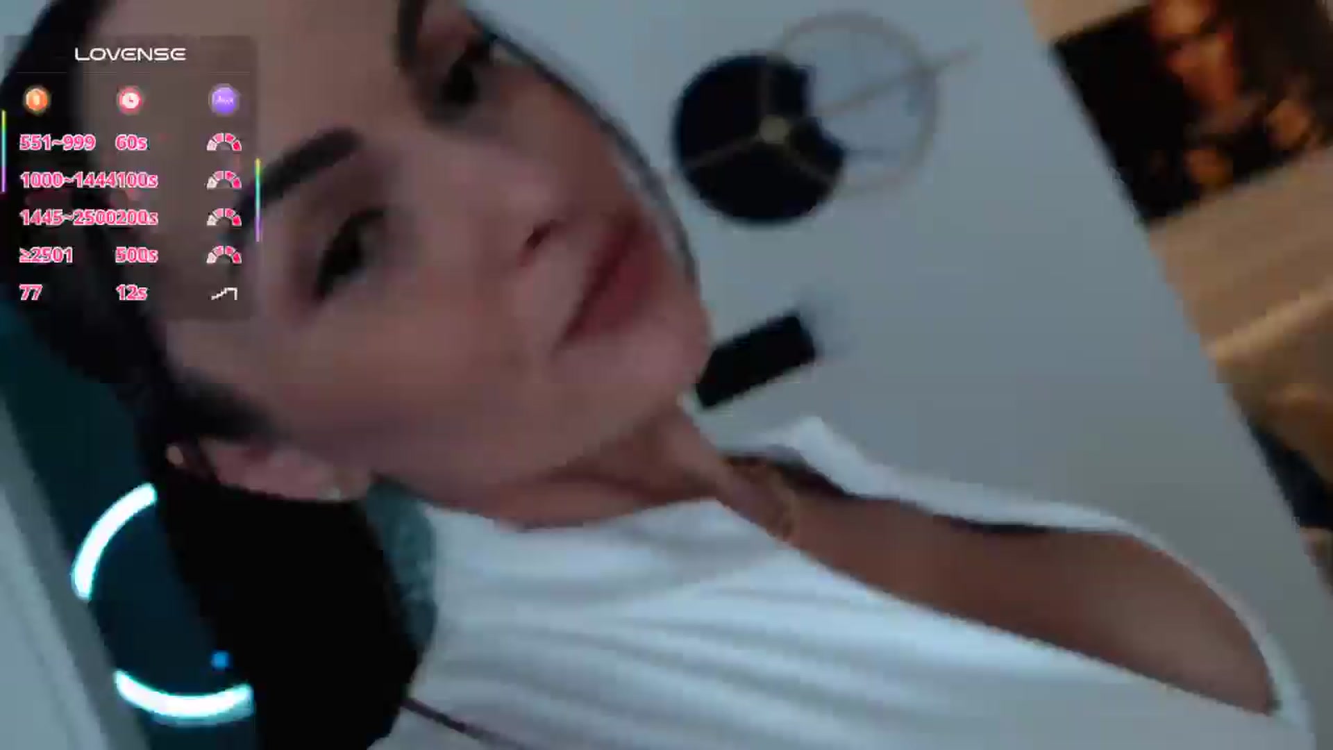 Gallery image thumbnail from Miss__Busty's myfreecams stream on, 04/28/2025, 11:30 image 7 of 20