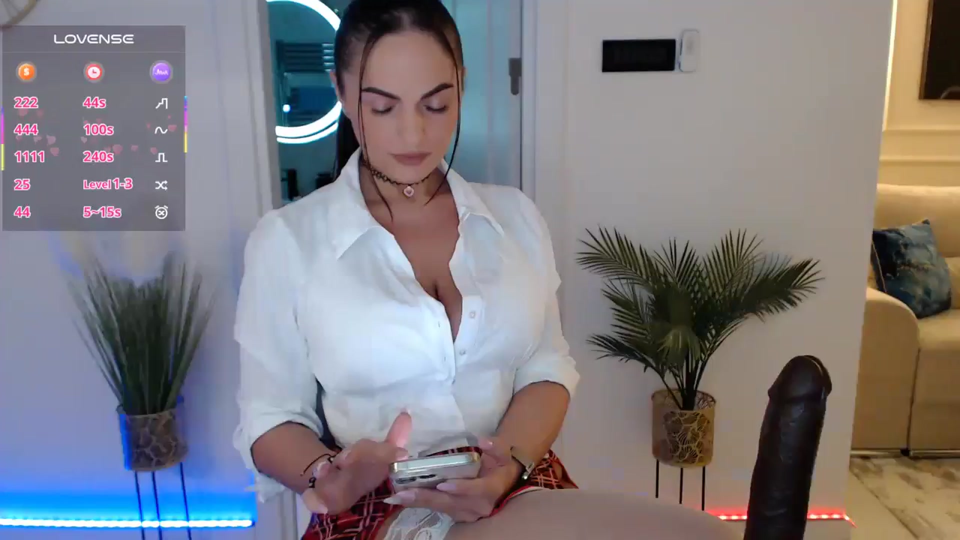 Gallery image thumbnail from Miss__Busty's myfreecams stream on, 05/07/2025, 10:57 image 4 of 20