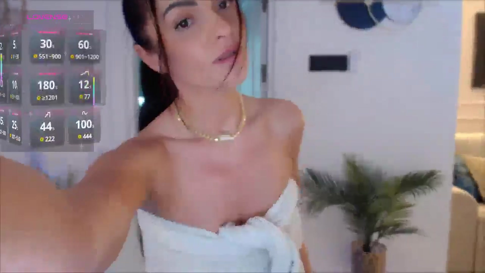 Gallery image thumbnail from Miss__Busty's myfreecams stream on, 06/03/2025, 16:00 image 20 of 20