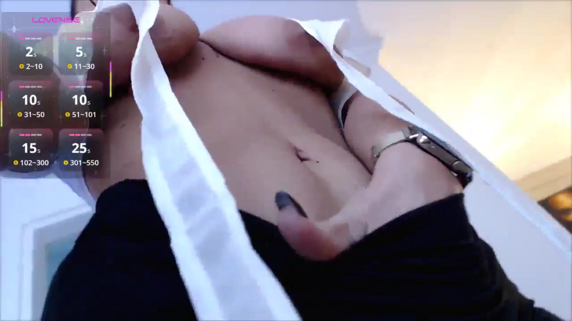 Gallery image thumbnail from Miss__Busty's myfreecams stream on, 06/04/2025, 11:17 image 17 of 20