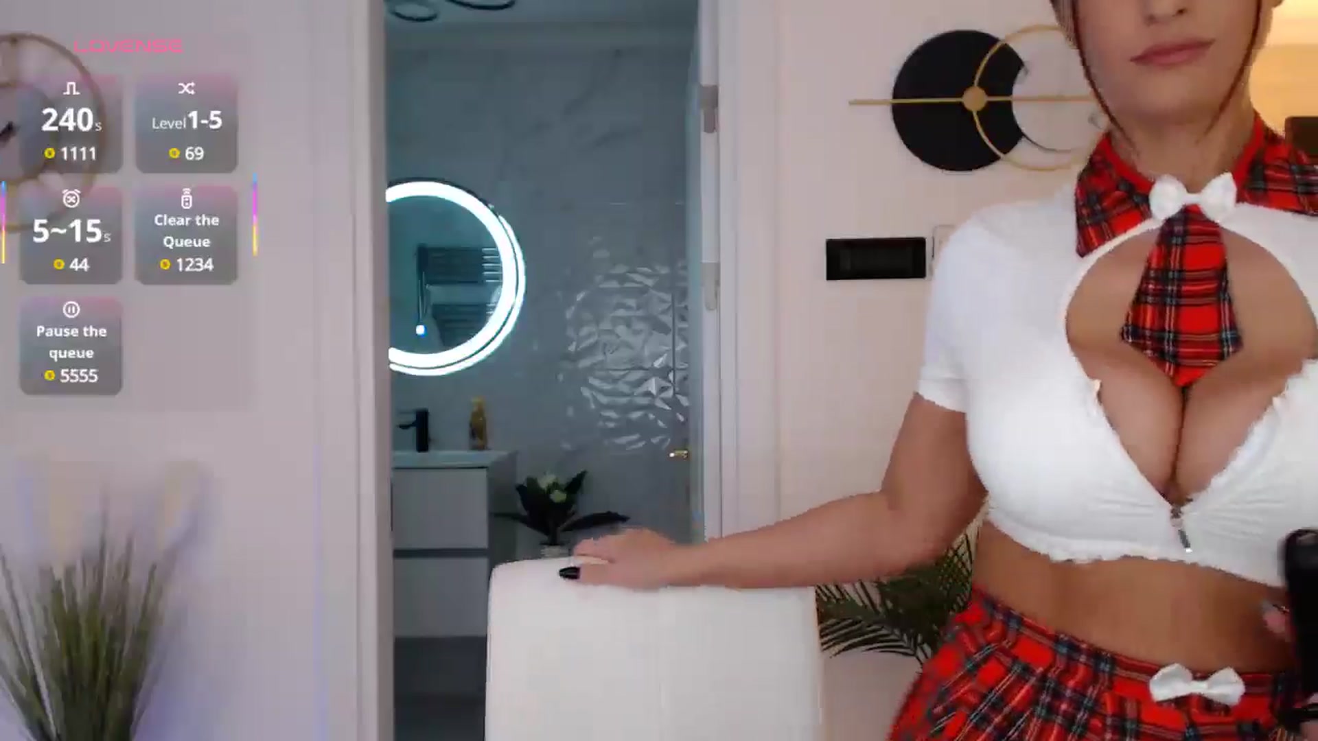 Gallery image thumbnail from Miss__Busty's myfreecams stream on, 06/19/2025, 13:08 image 2 of 20