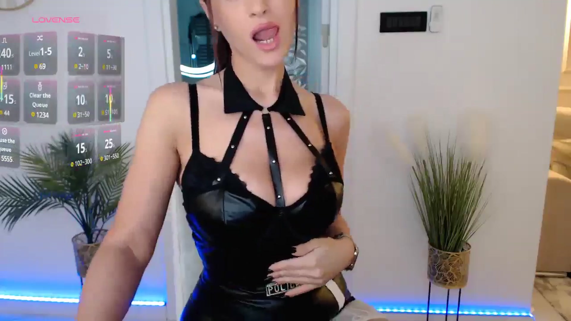 Gallery image thumbnail from Miss__Busty's myfreecams stream on, 06/22/2025, 12:00 image 3 of 20