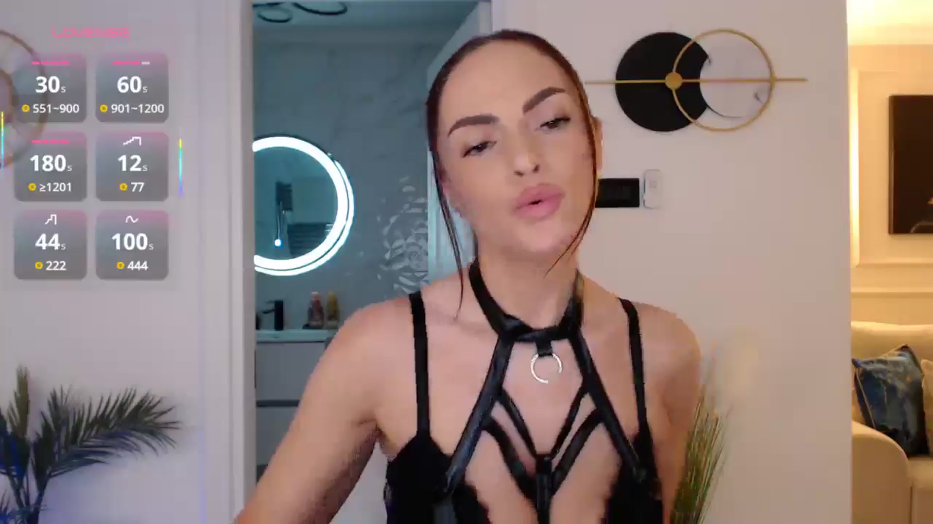Gallery image thumbnail from Miss__Busty's myfreecams stream on, 06/27/2025, 09:18 image 15 of 20
