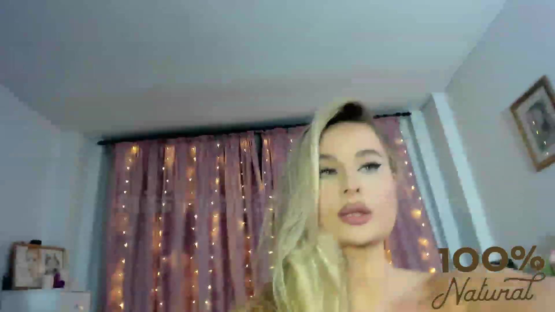 Gallery image thumbnail from Miss__Elena's myfreecams stream on, 11/23/2022, 21:49 image 20 of 20