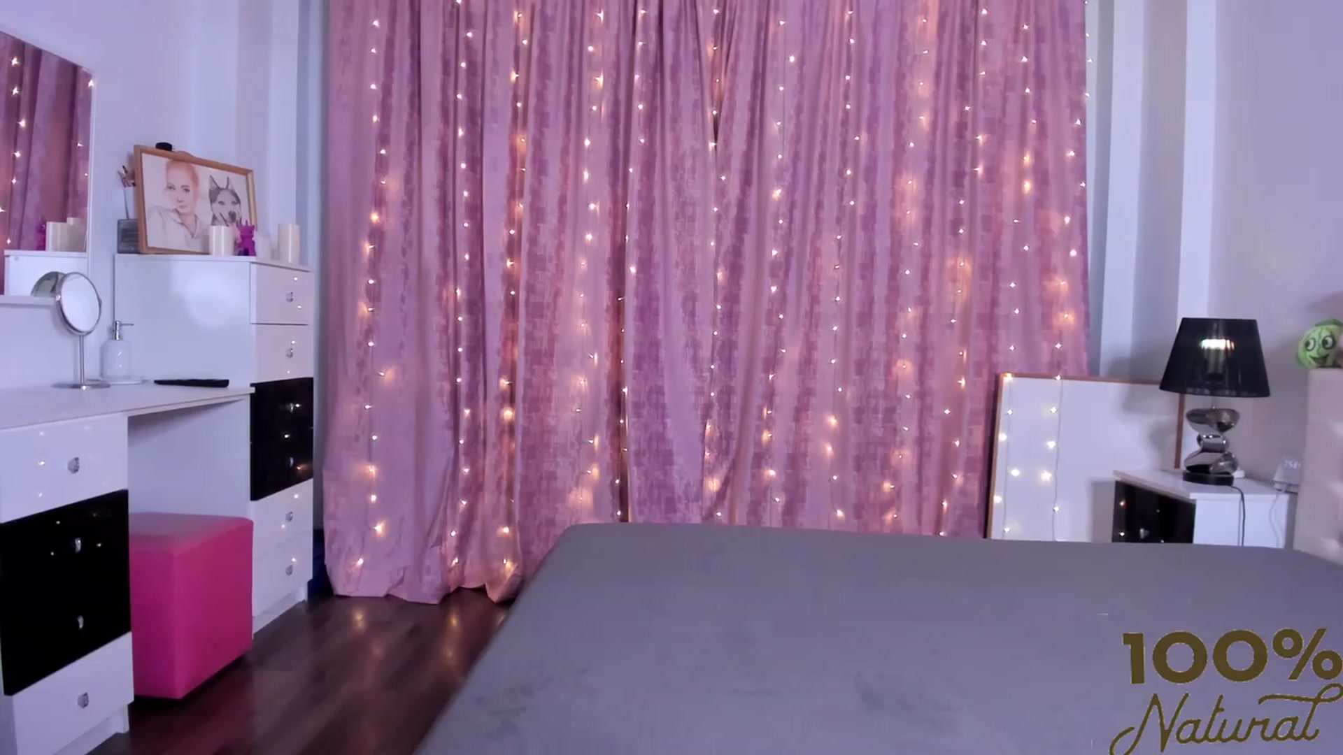 Gallery image thumbnail from Miss__Elena's myfreecams stream on, 06/12/2023, 20:37 image 10 of 20