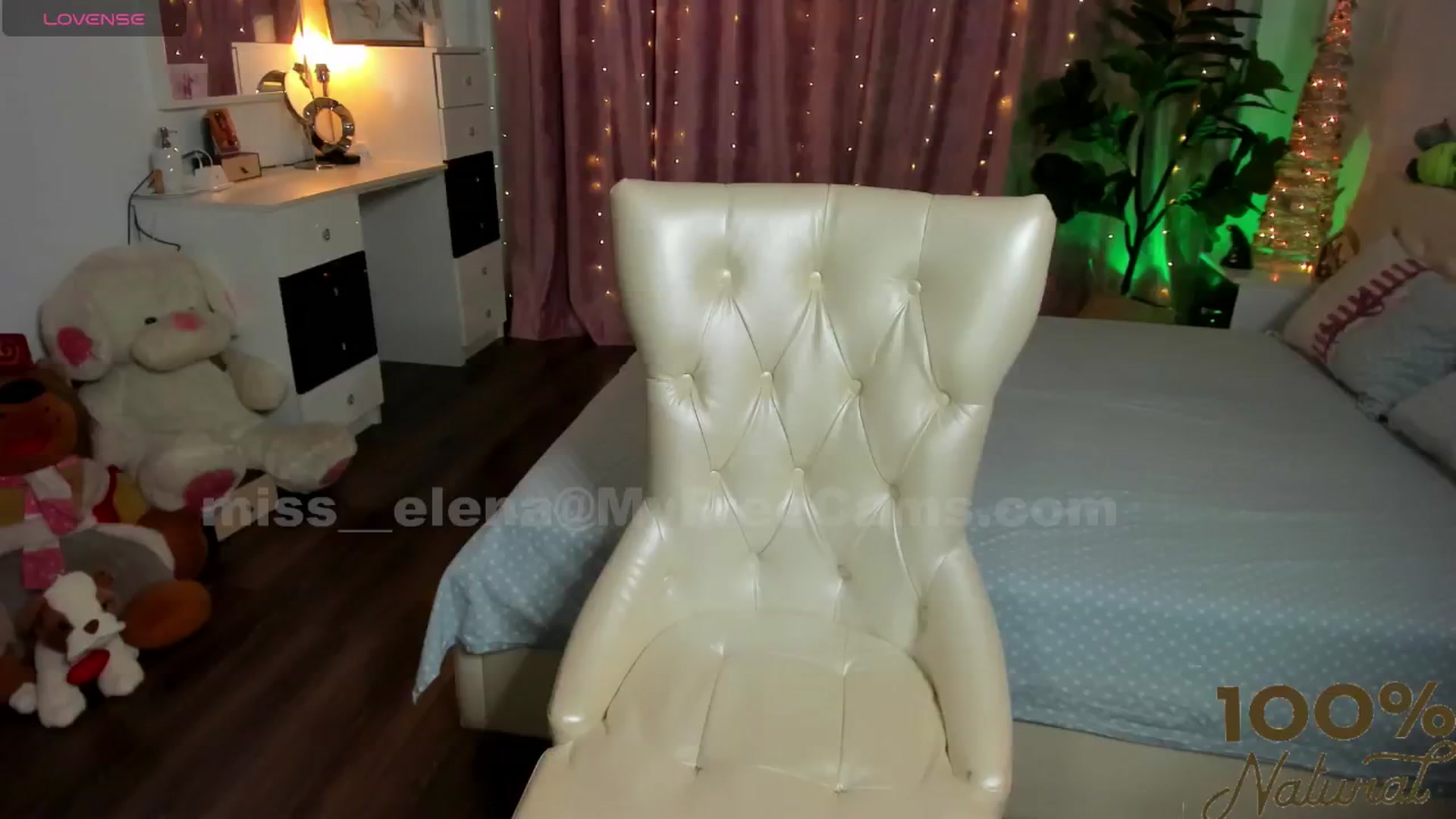 Gallery image thumbnail from Miss__Elena's myfreecams stream on, 12/23/2024, 10:16 image 7 of 20
