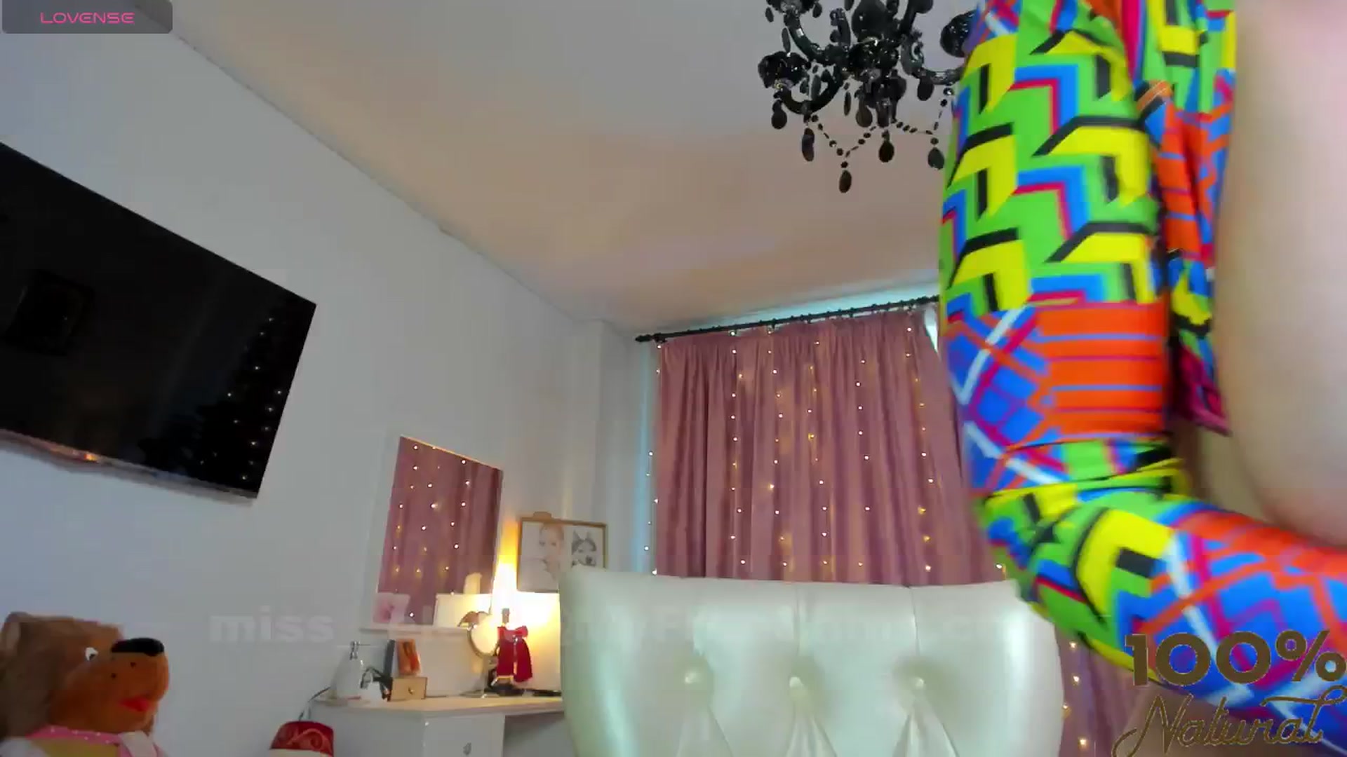 Gallery image thumbnail from Miss__Elena's myfreecams stream on, 01/20/2025, 11:20 image 14 of 20
