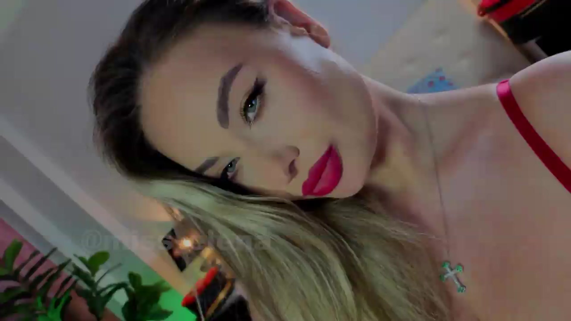 Gallery image thumbnail from Miss__Elena's myfreecams stream on, 05/07/2026, 21:08 image 11 of 20